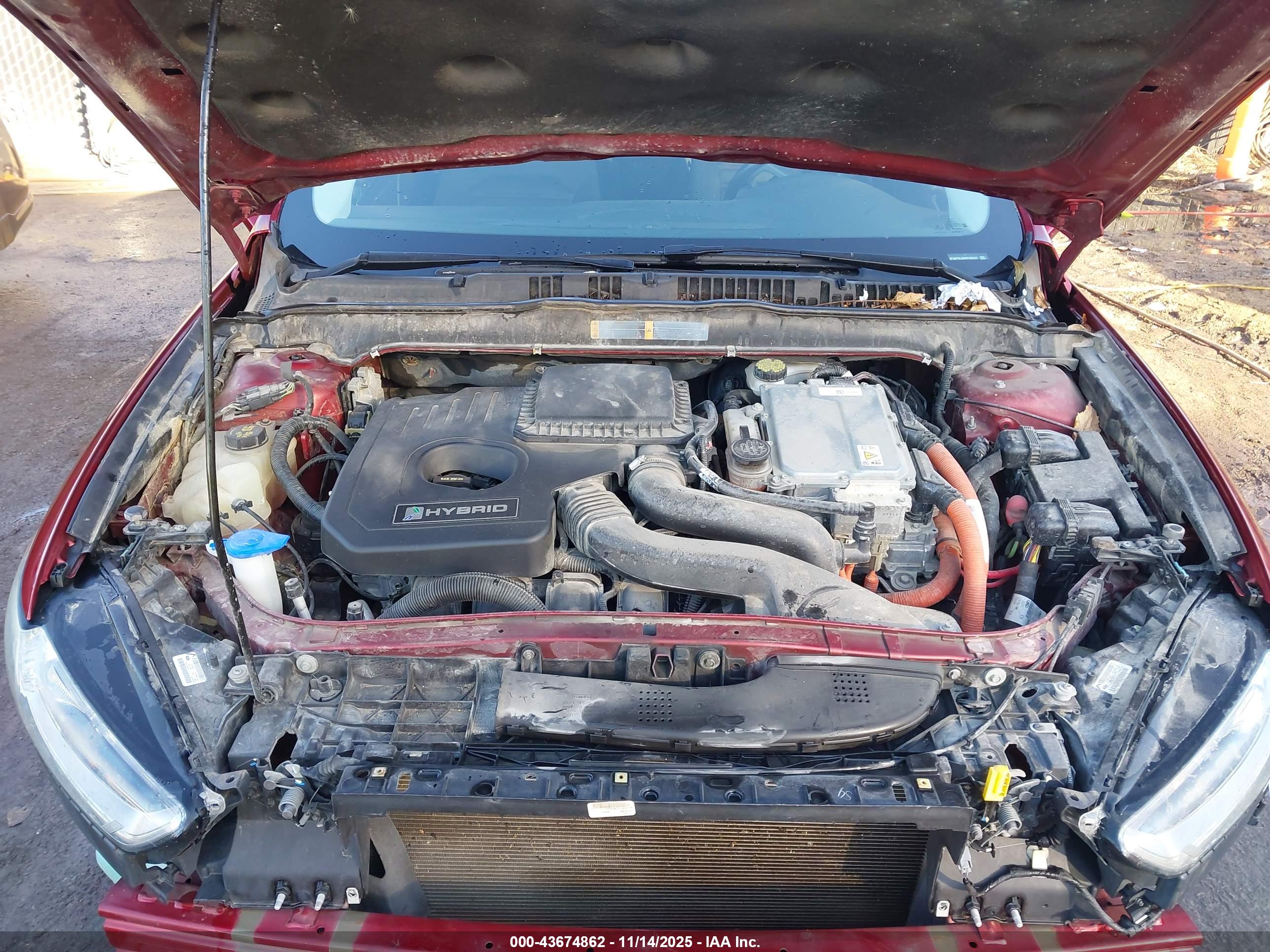 FORD FUSION image 10