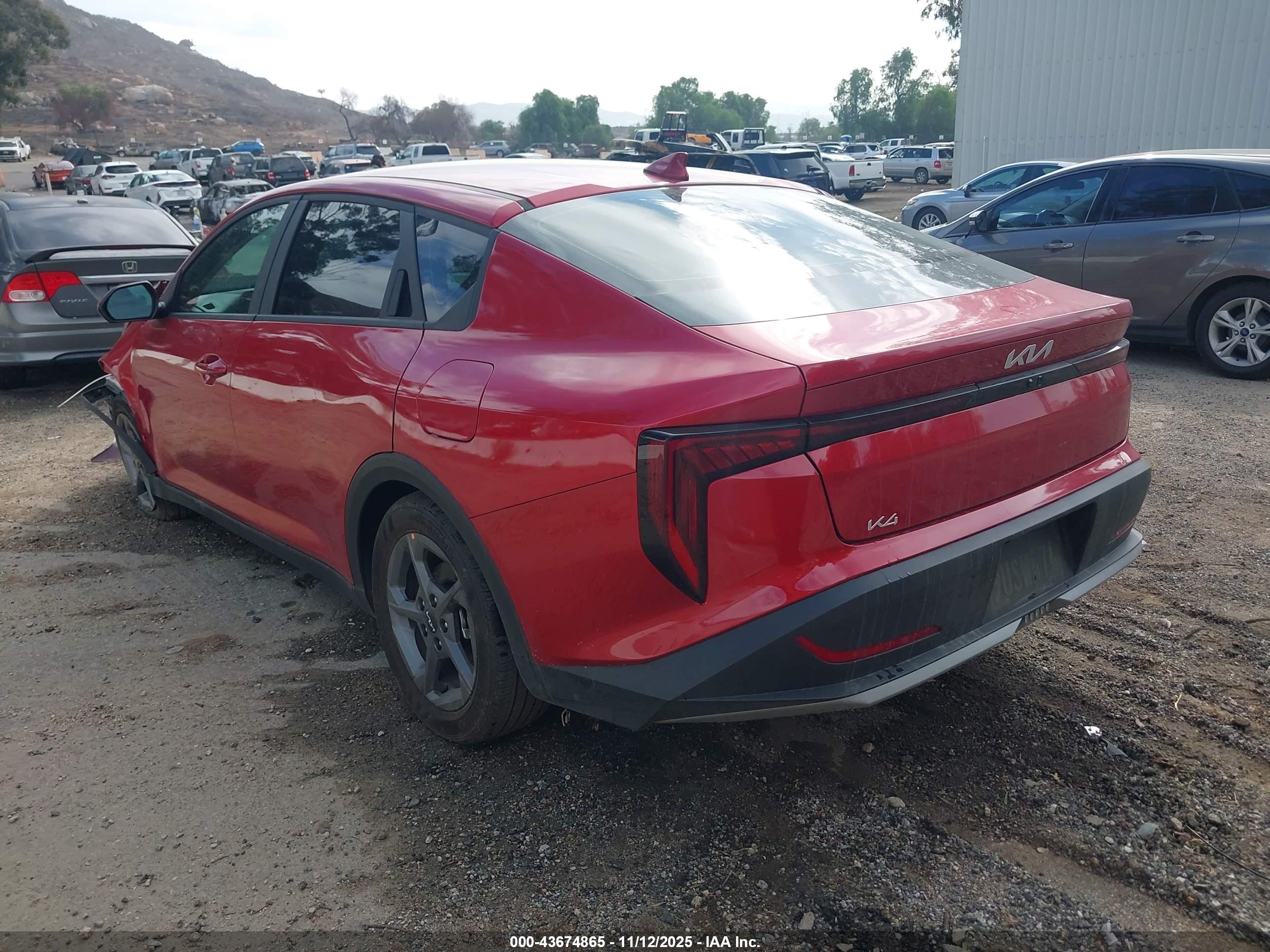 KIA K4 image 3