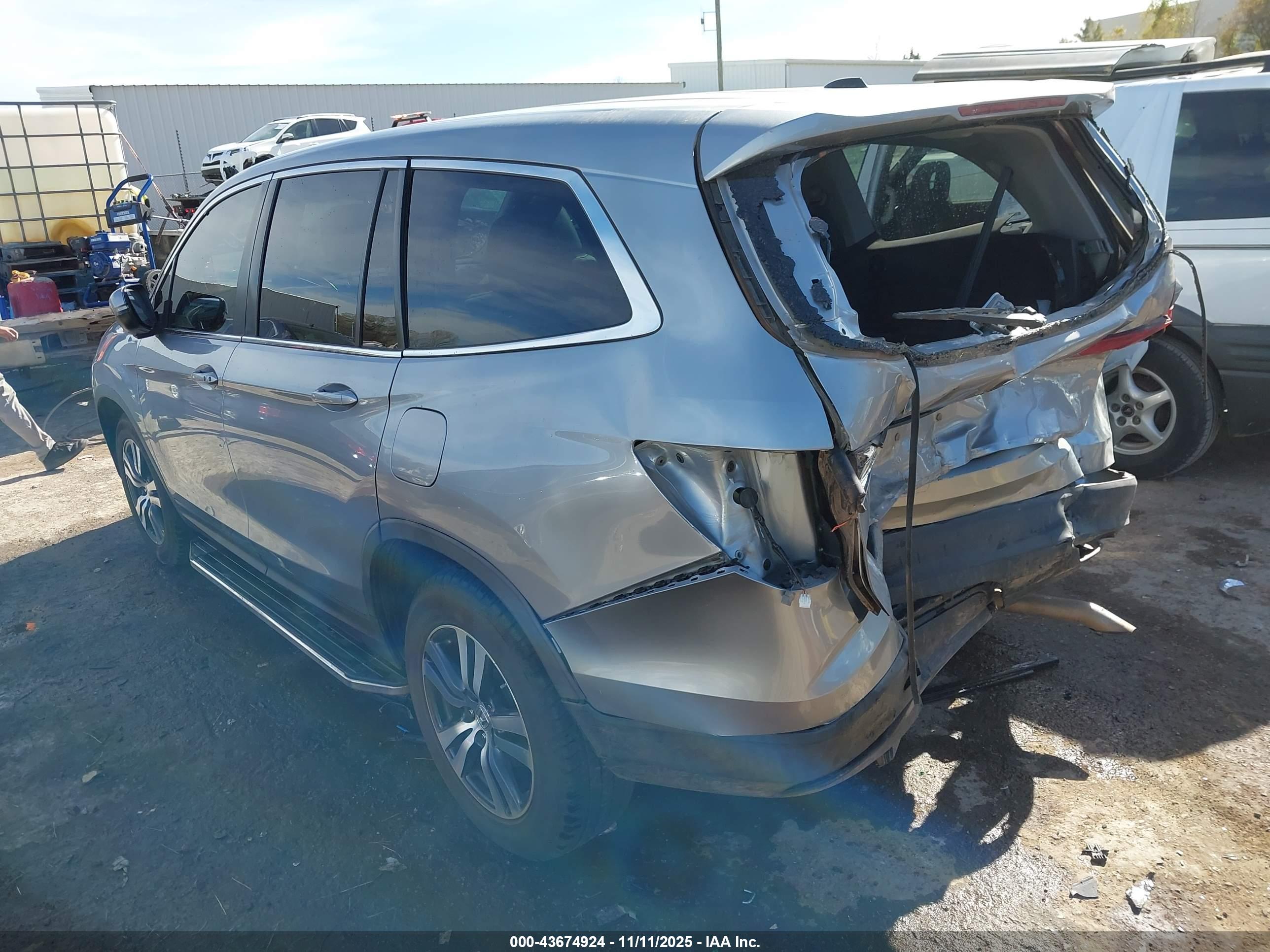 HONDA PILOT image 3