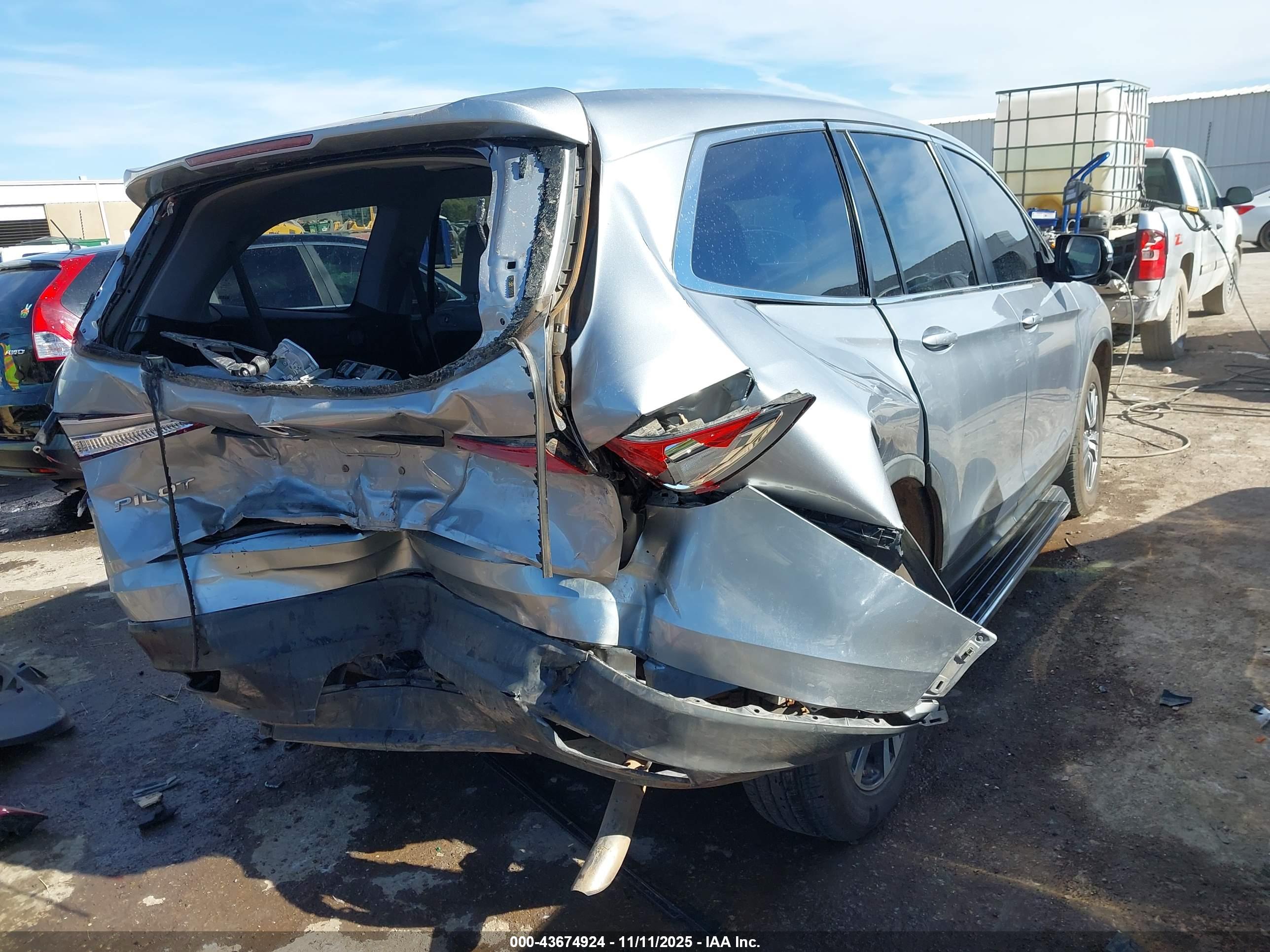 HONDA PILOT image 4