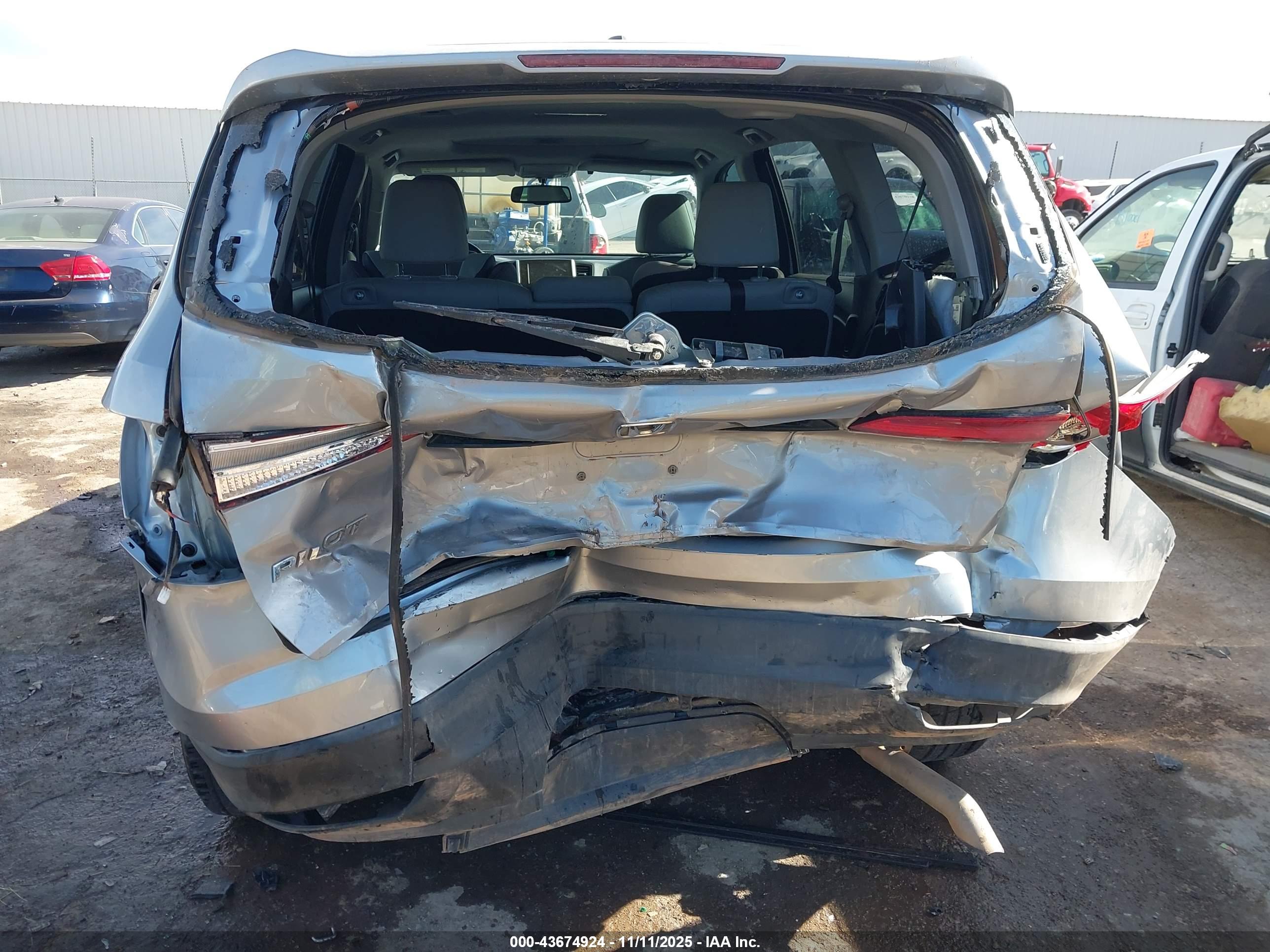 HONDA PILOT image 6
