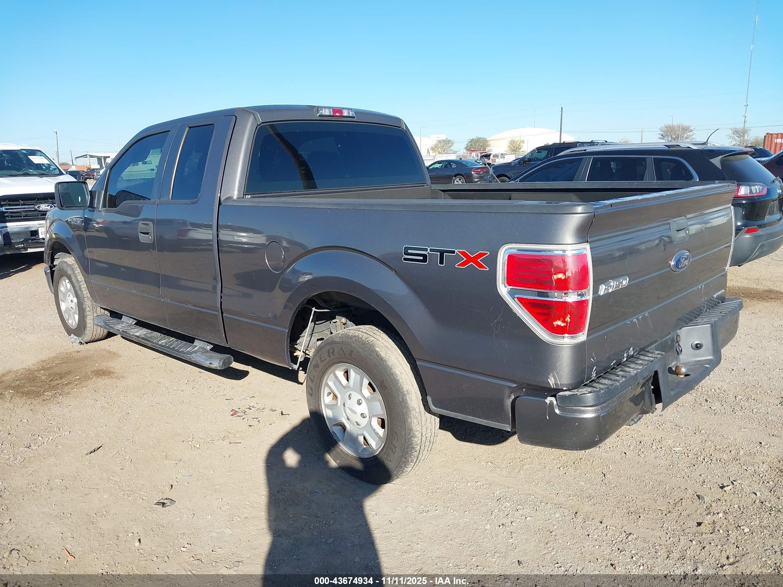 FORD F-150 image 3