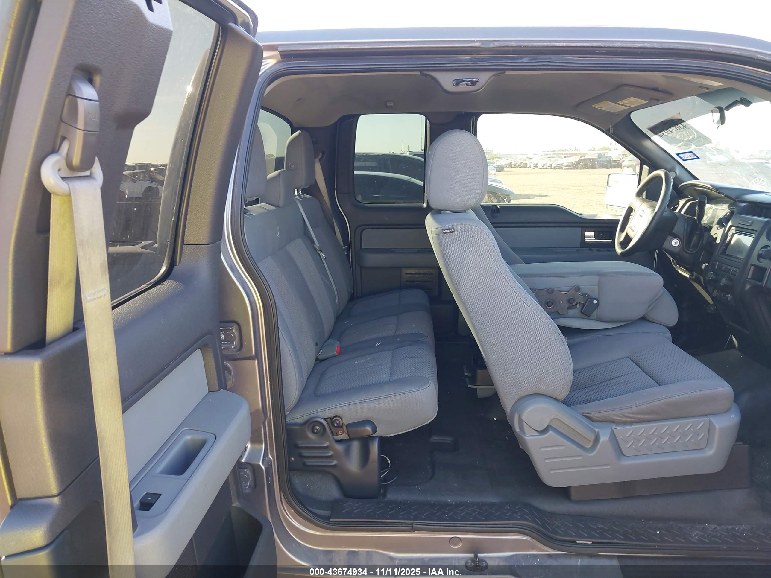 FORD F-150 image 8