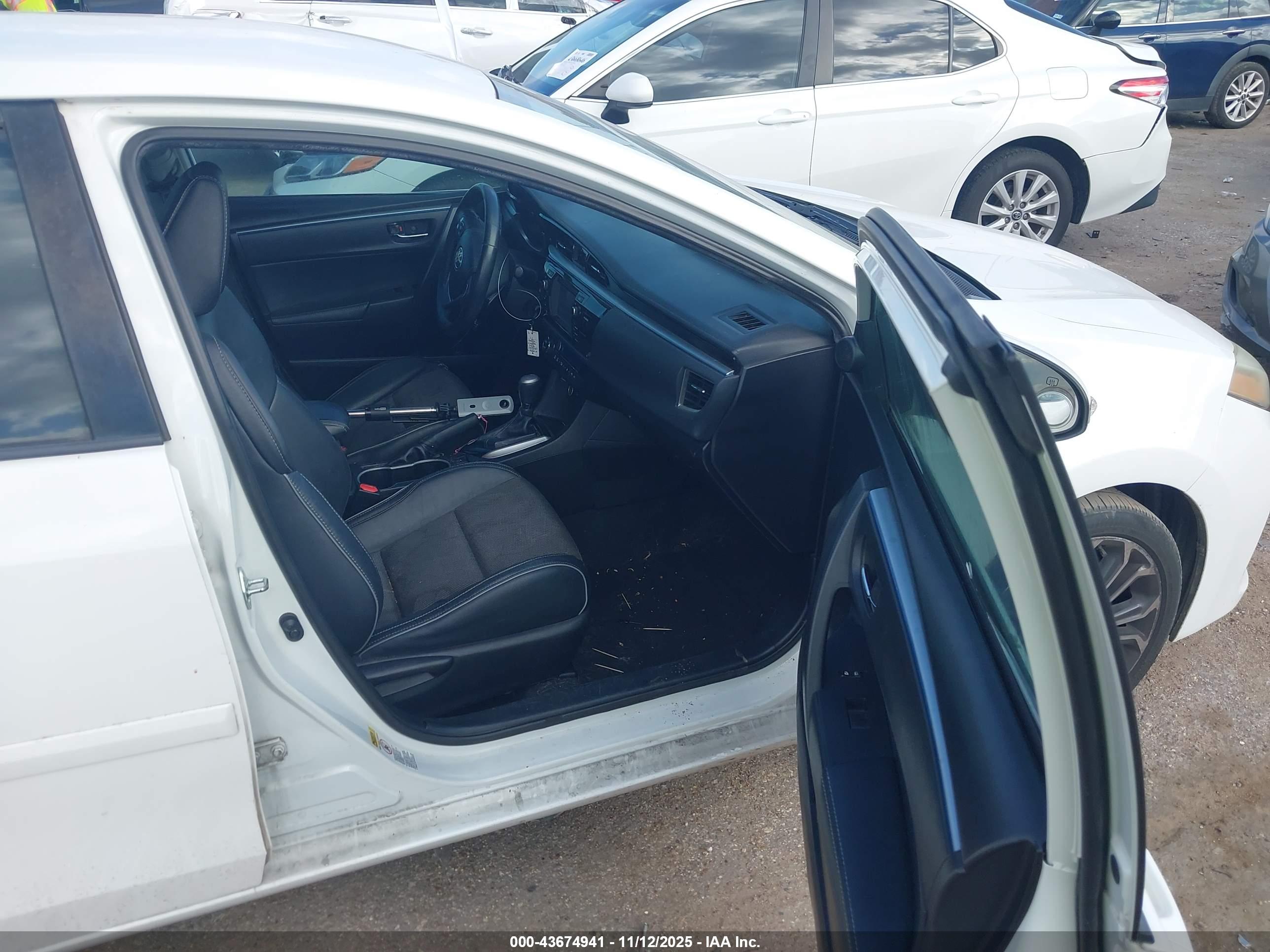 TOYOTA COROLLA image 5