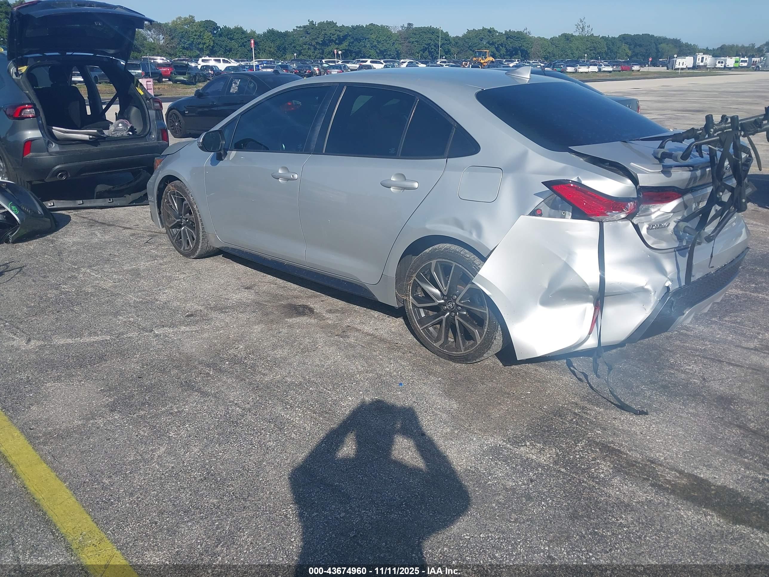 TOYOTA COROLLA image 3