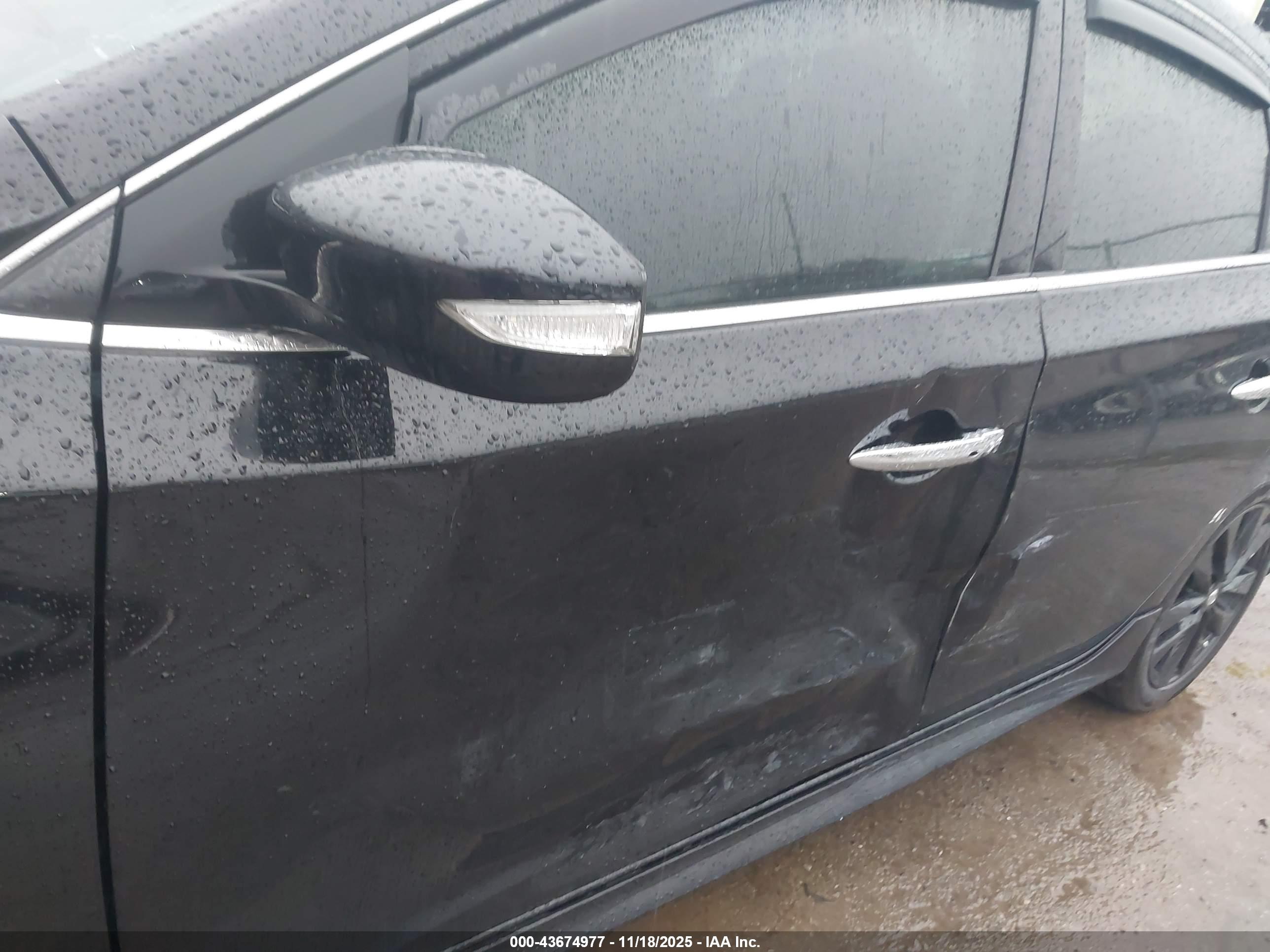 NISSAN SENTRA image 6