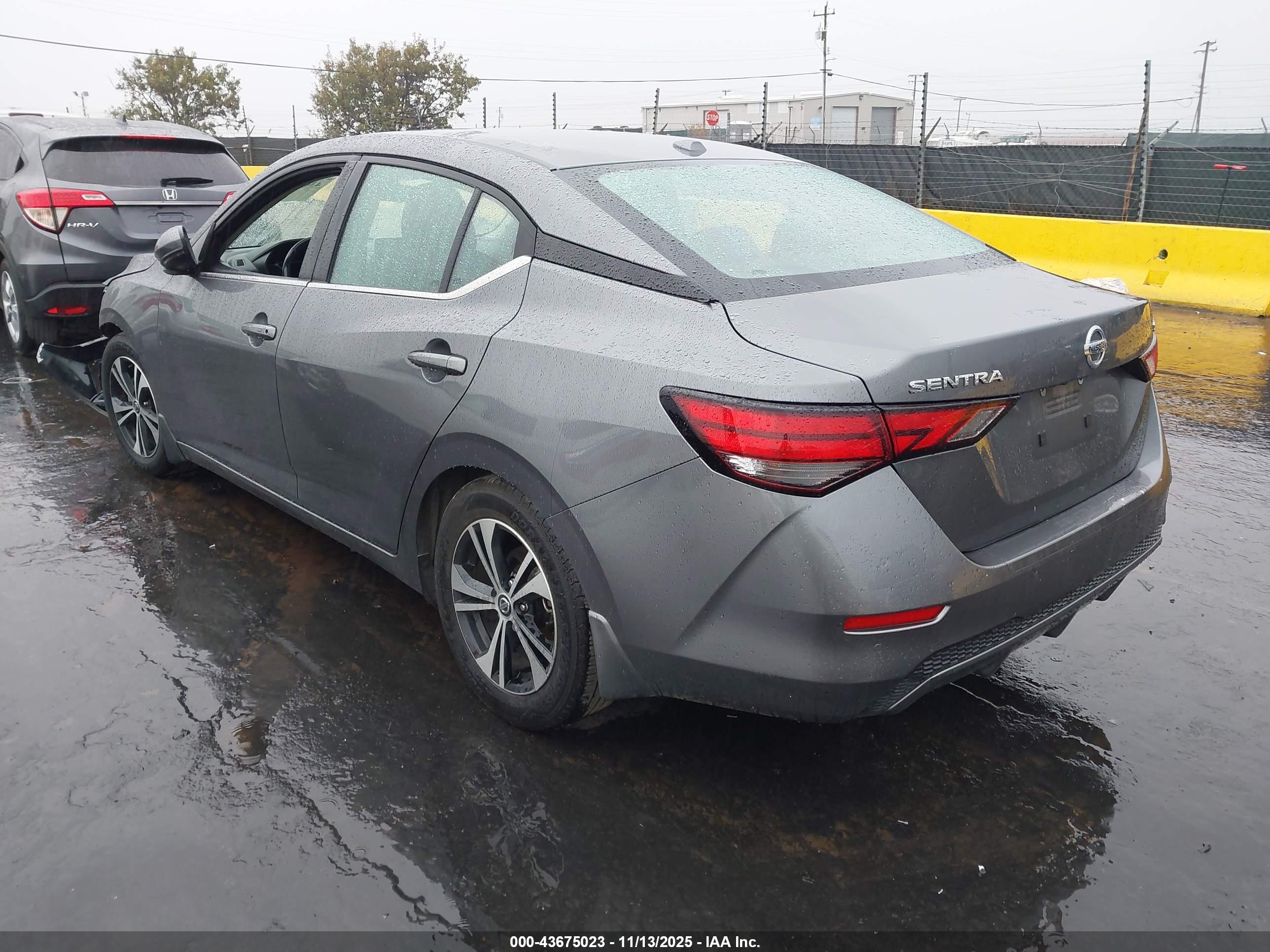 NISSAN SENTRA image 3