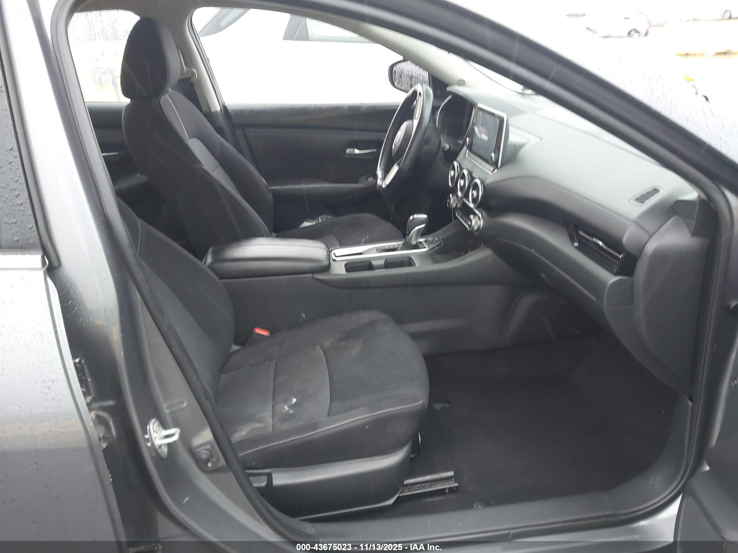 NISSAN SENTRA image 5