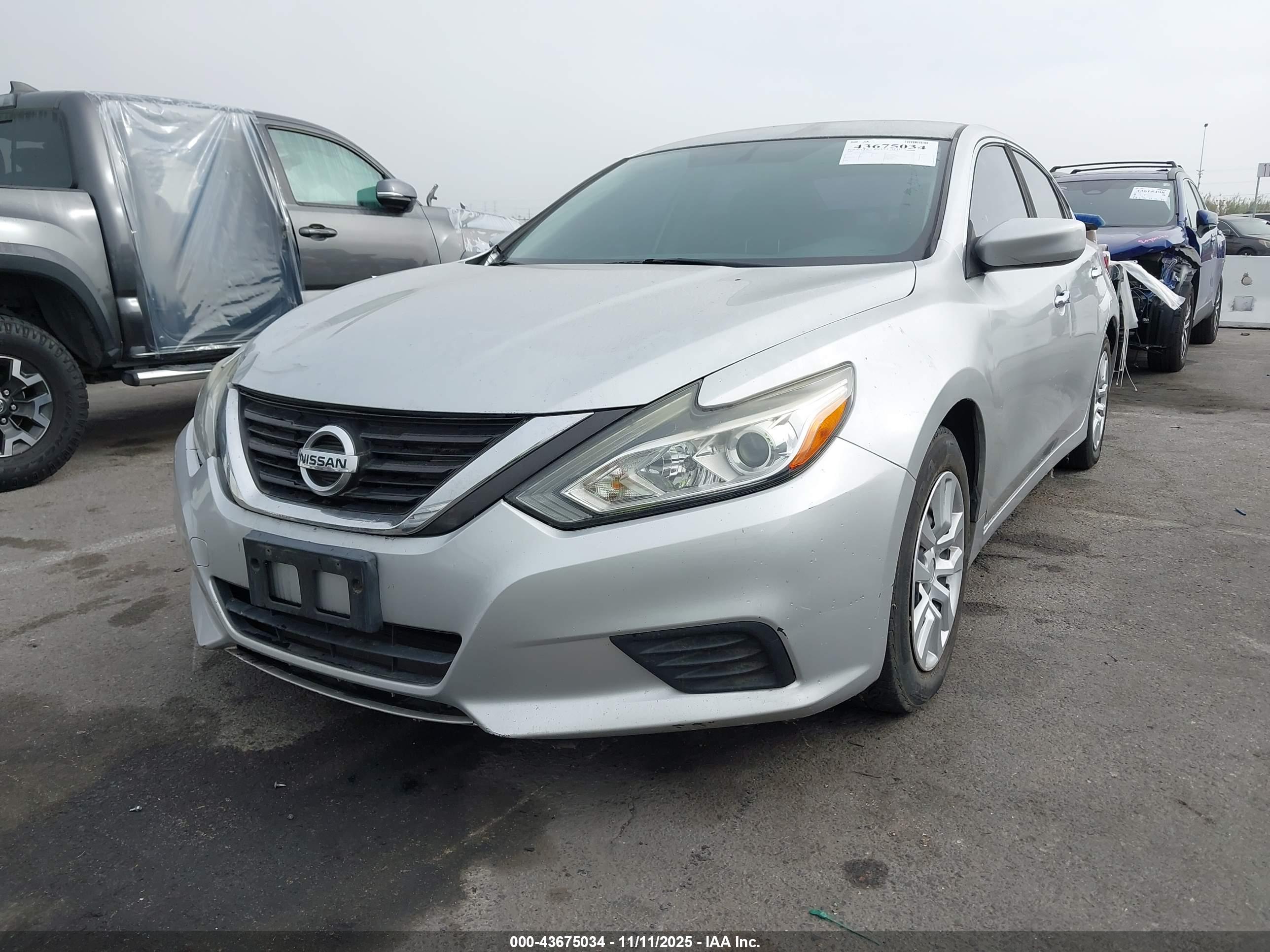 NISSAN ALTIMA image 2