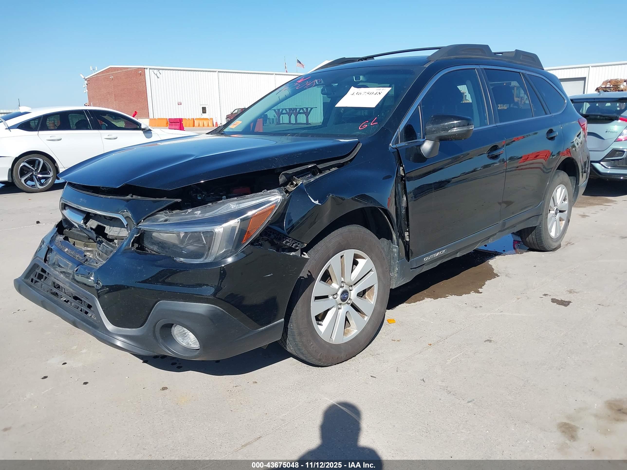 SUBARU OUTBACK image 2
