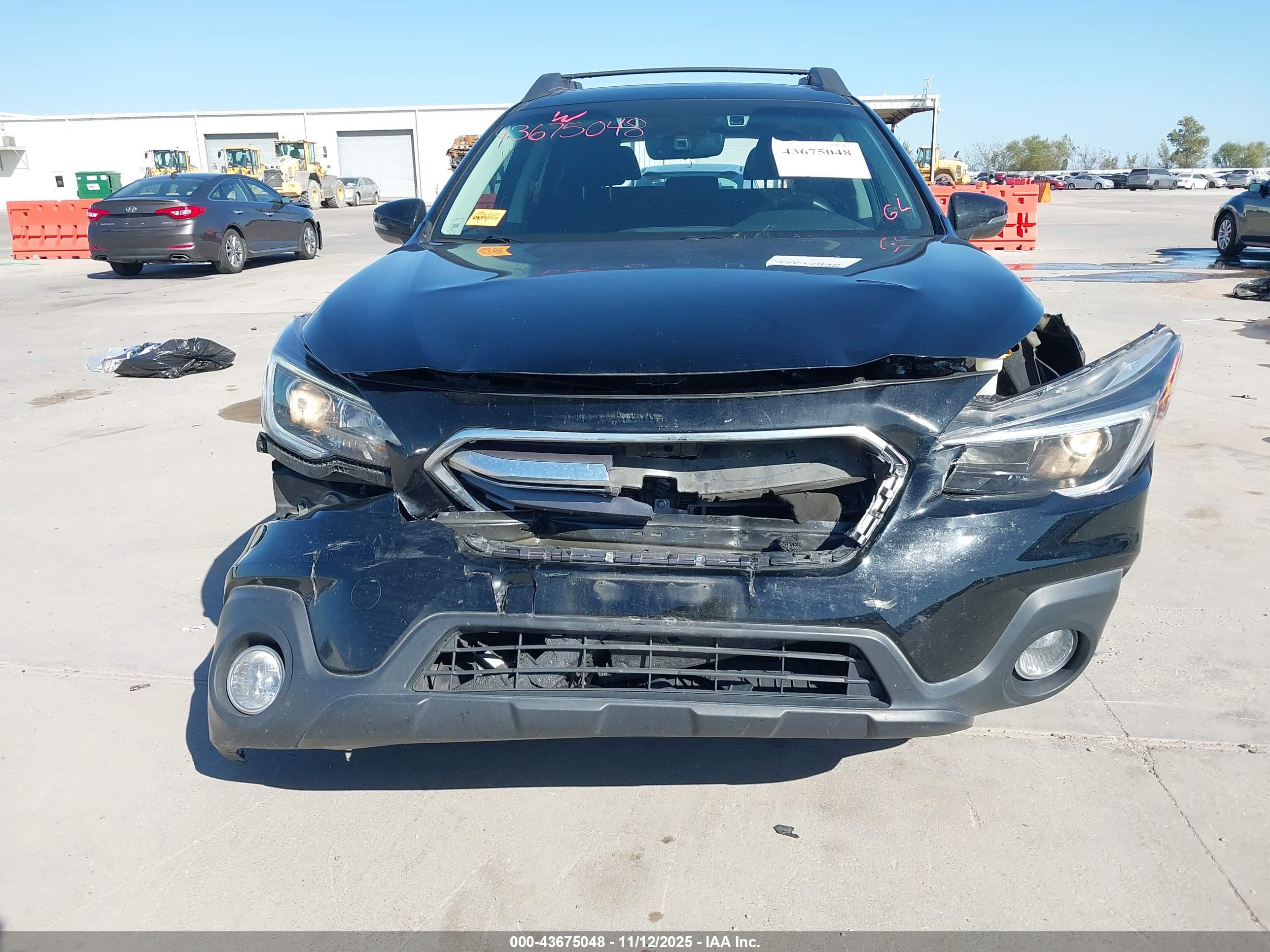 SUBARU OUTBACK image 6