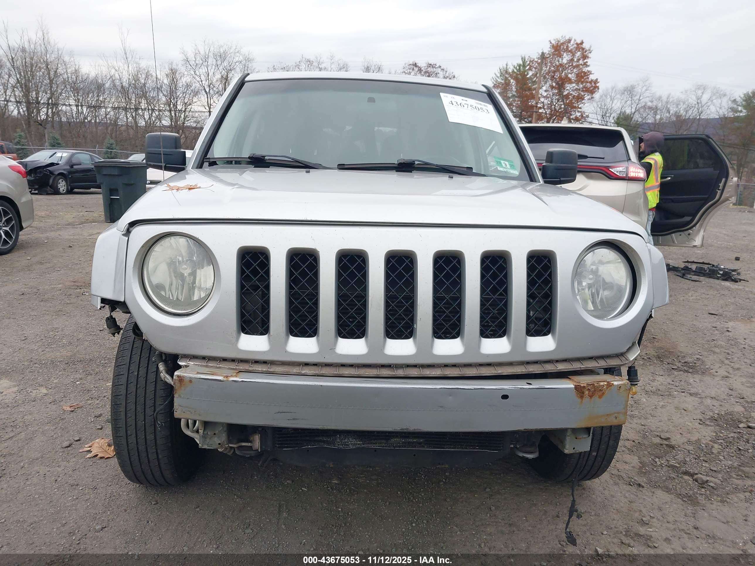 JEEP PATRIOT image 6