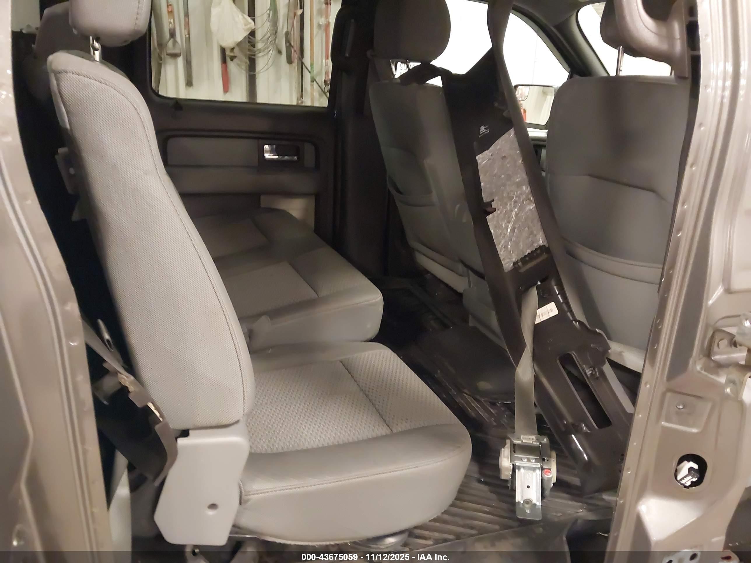 FORD F-150 image 8