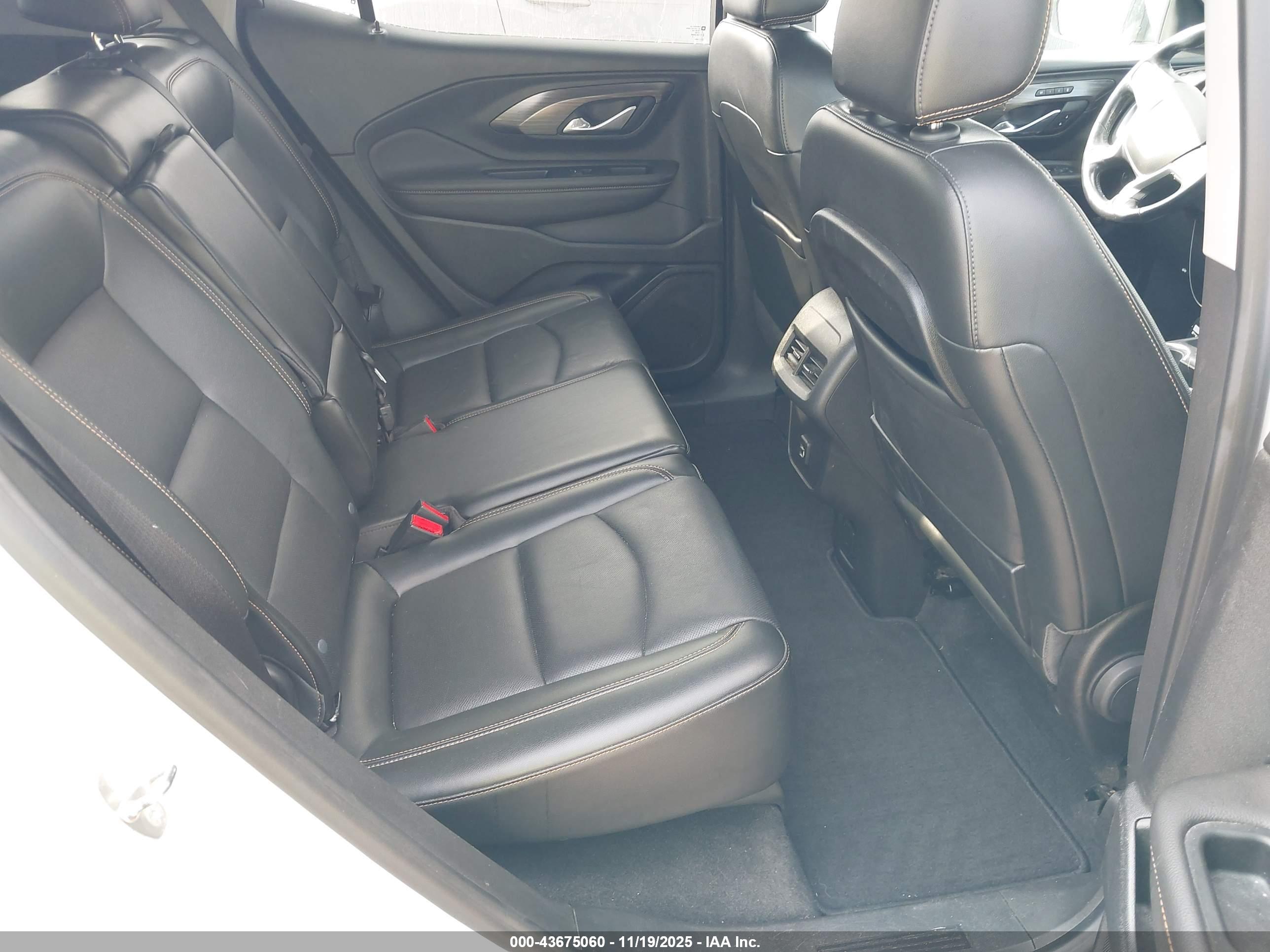 GMC TERRAIN image 8