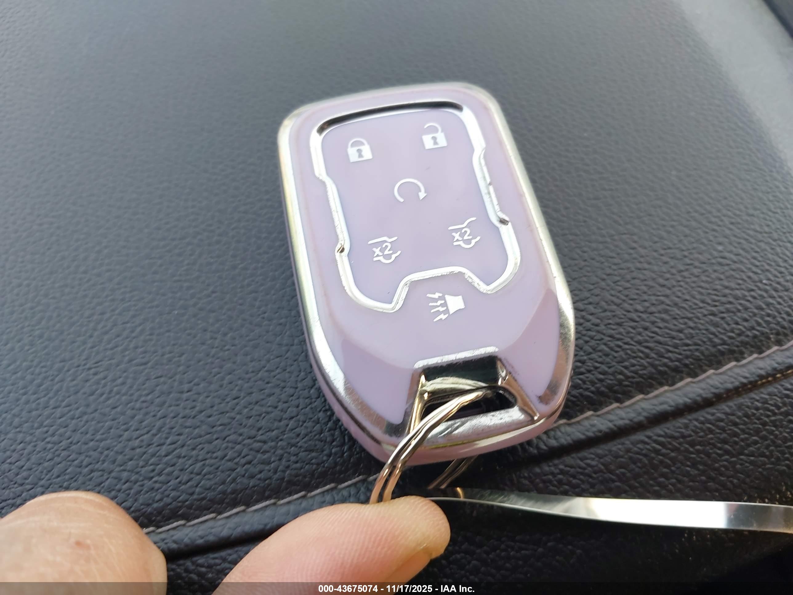 GMC YUKON image 11