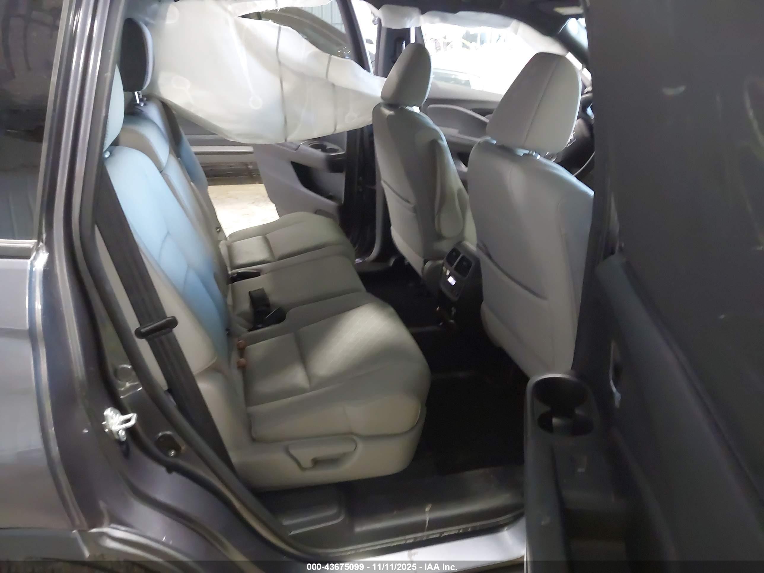 HONDA PASSPORT image 8