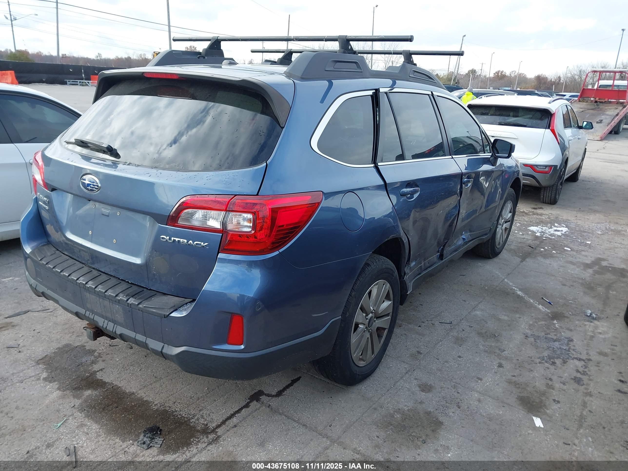 SUBARU OUTBACK image 4