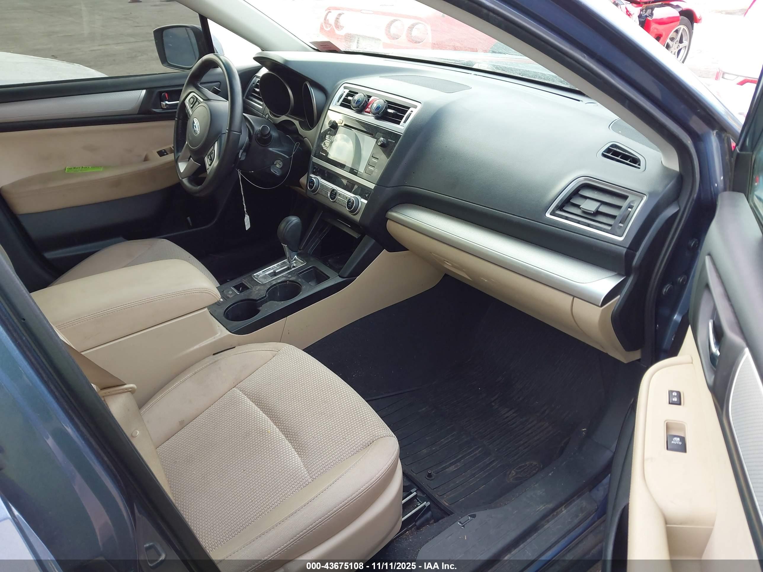SUBARU OUTBACK image 5