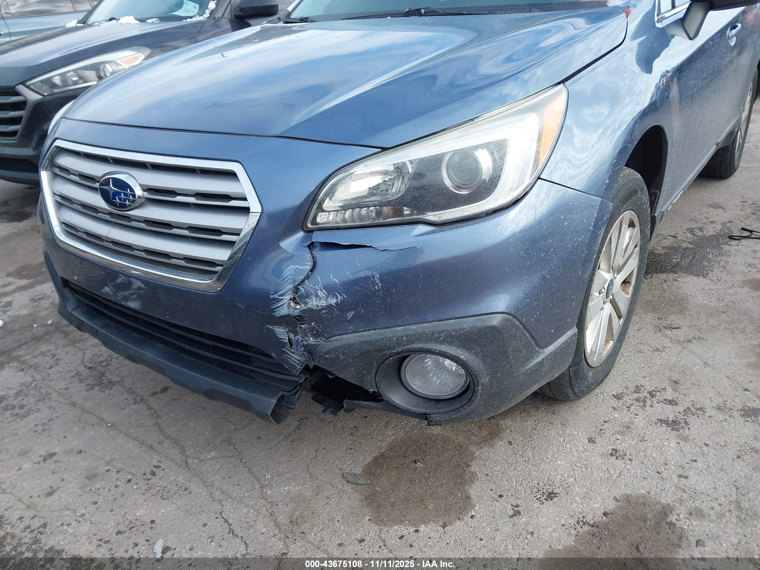 SUBARU OUTBACK image 6