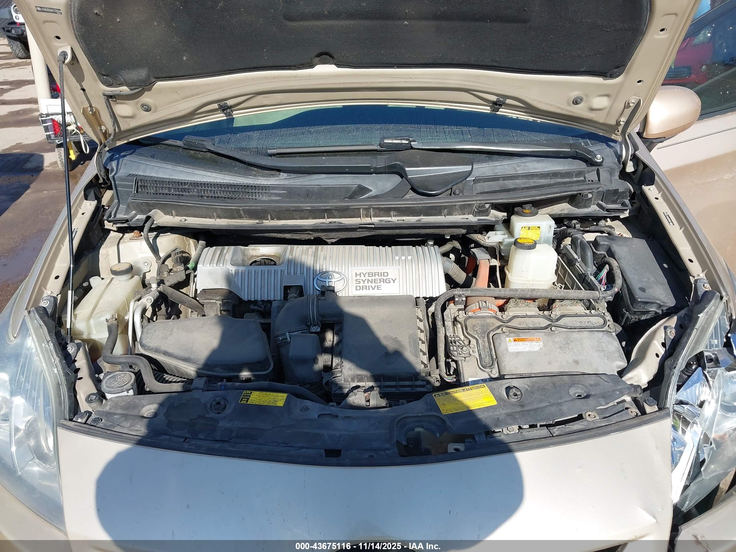 TOYOTA PRIUS image 10