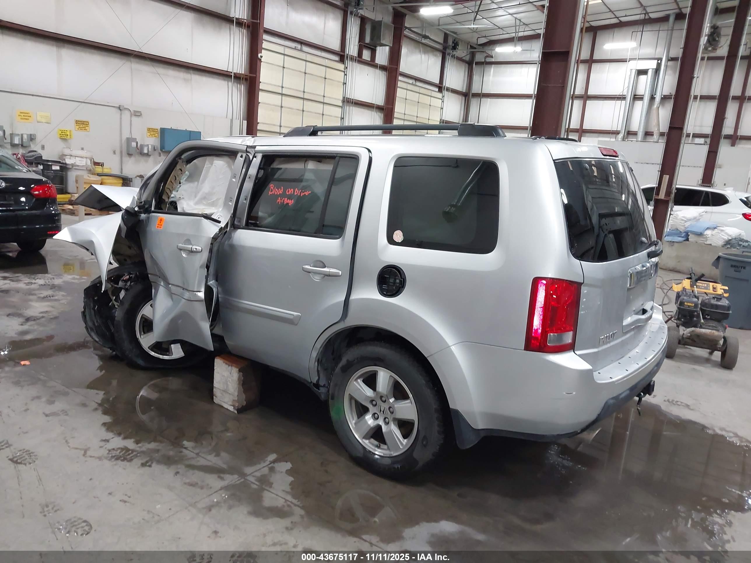 HONDA PILOT image 3