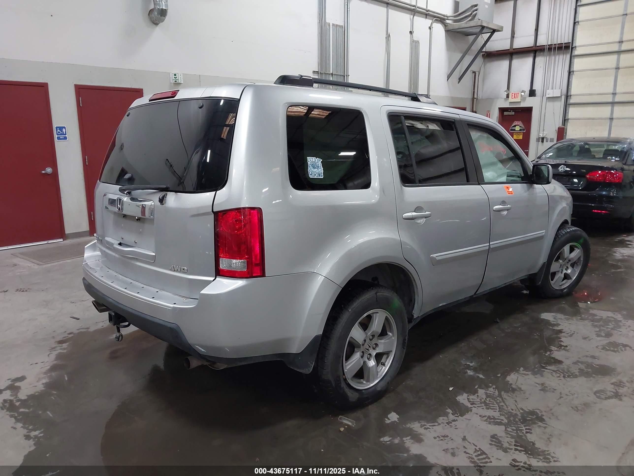 HONDA PILOT image 4