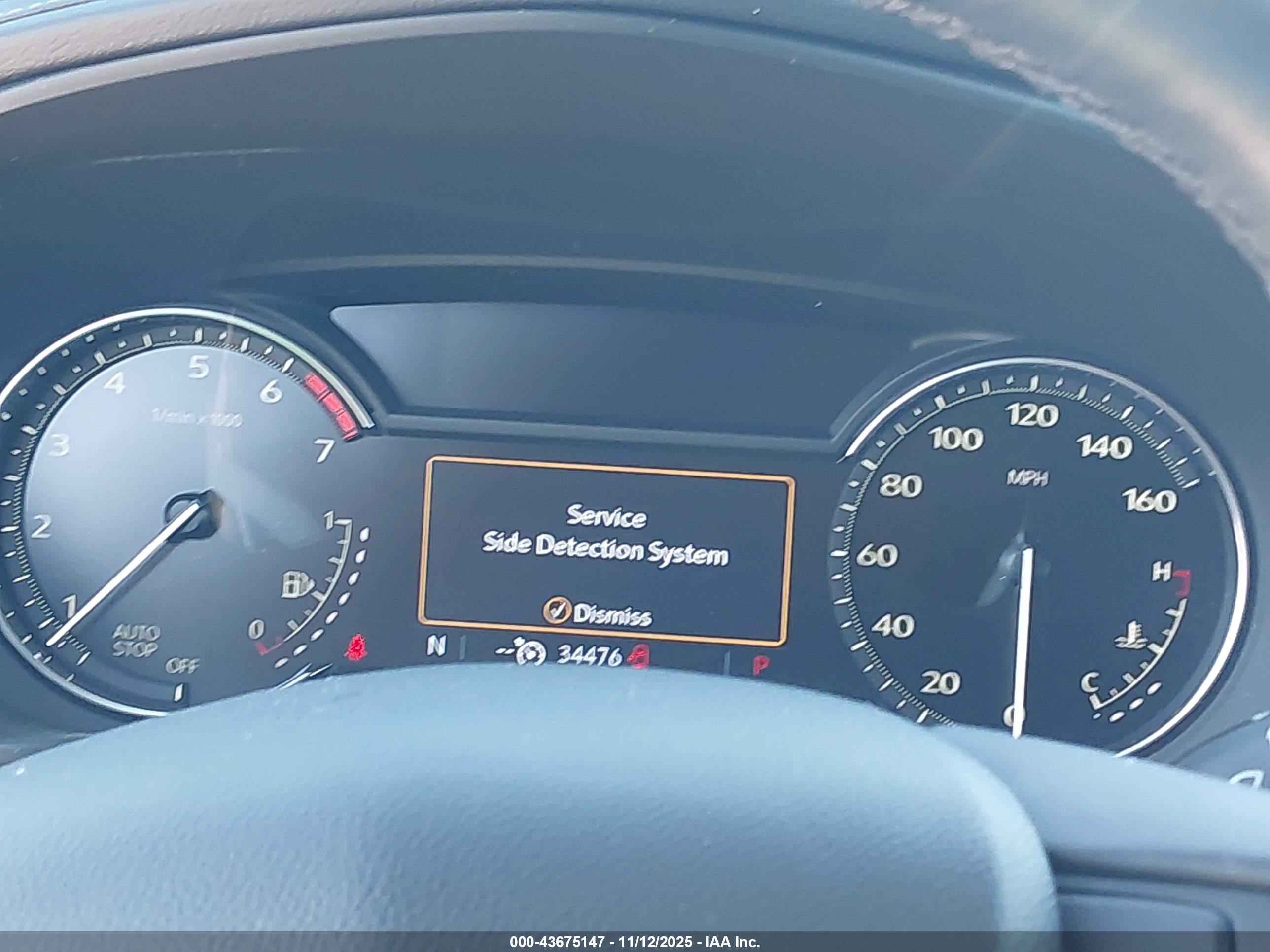 CADILLAC XT4 image 7