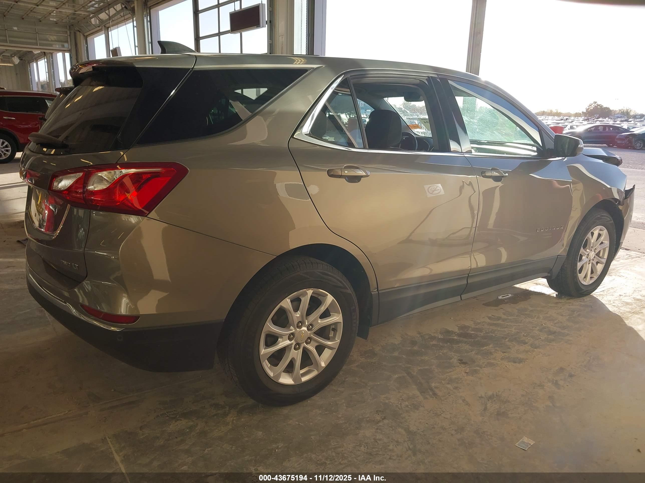 CHEVROLET EQUINOX image 4