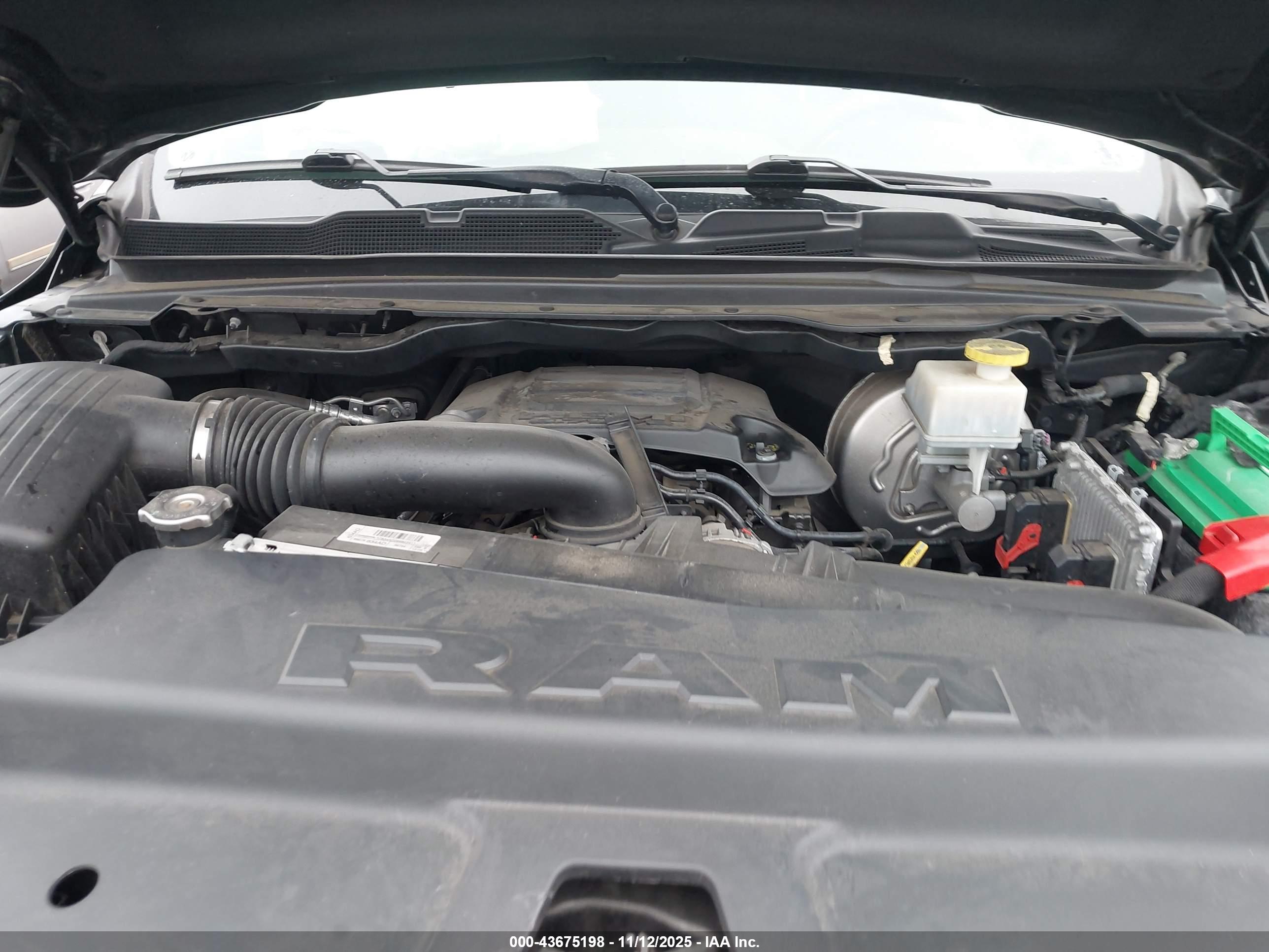 RAM 1500 image 10