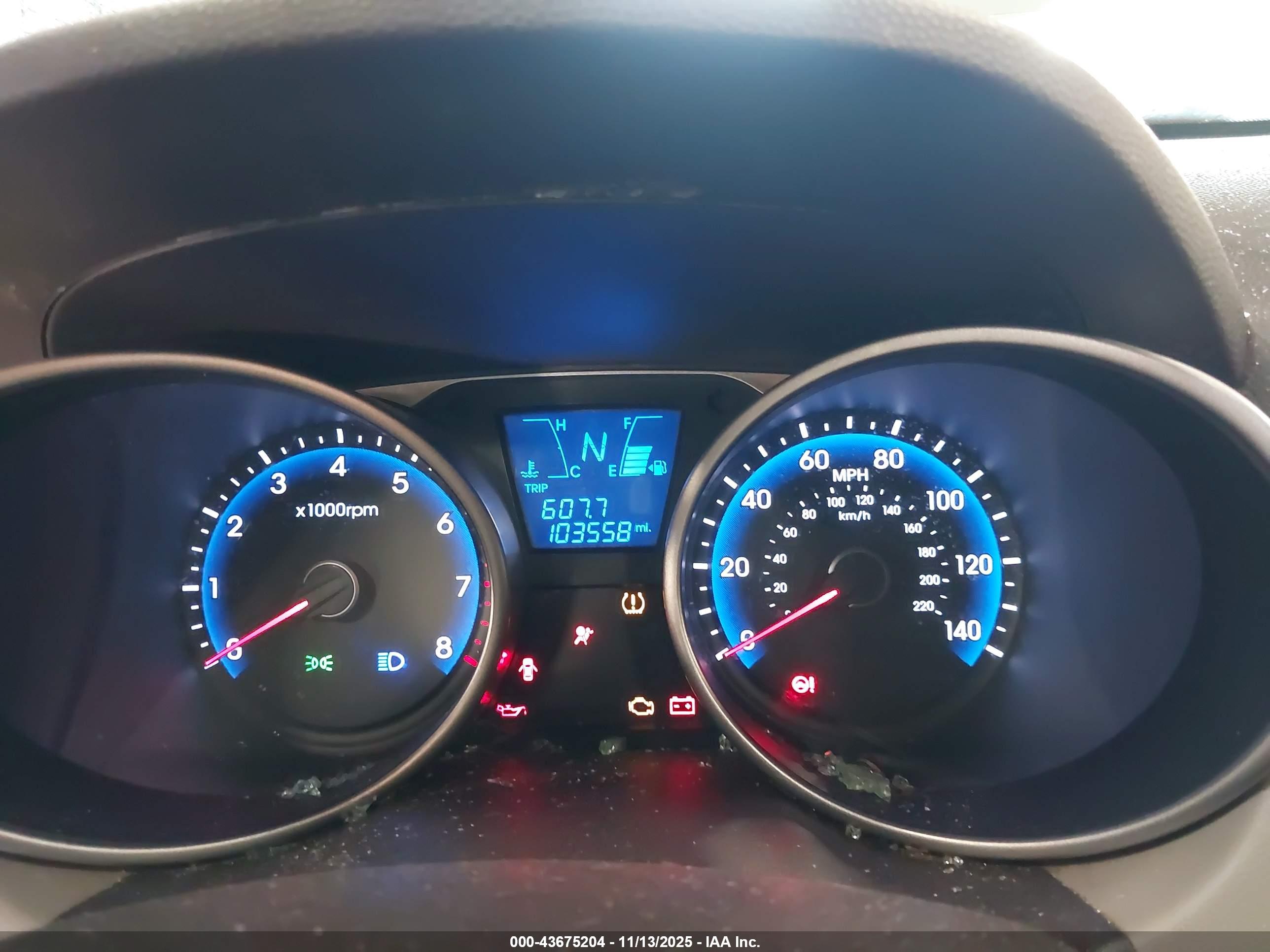 HYUNDAI TUCSON image 7