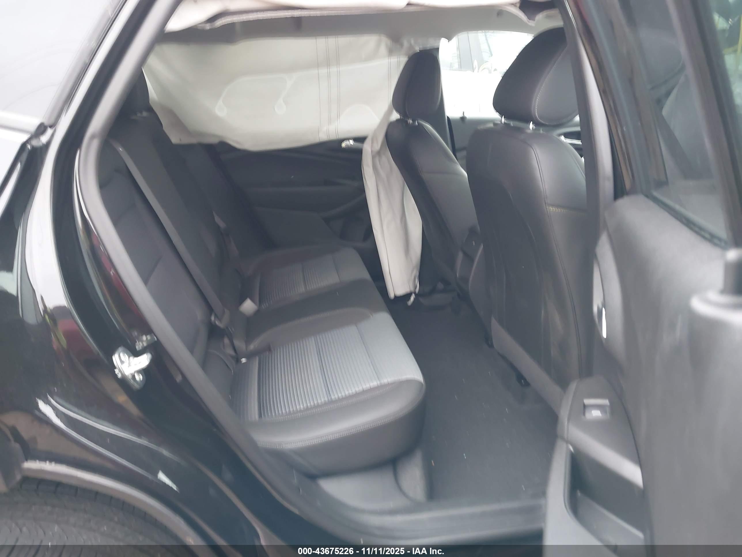 CHEVROLET TRAX image 8