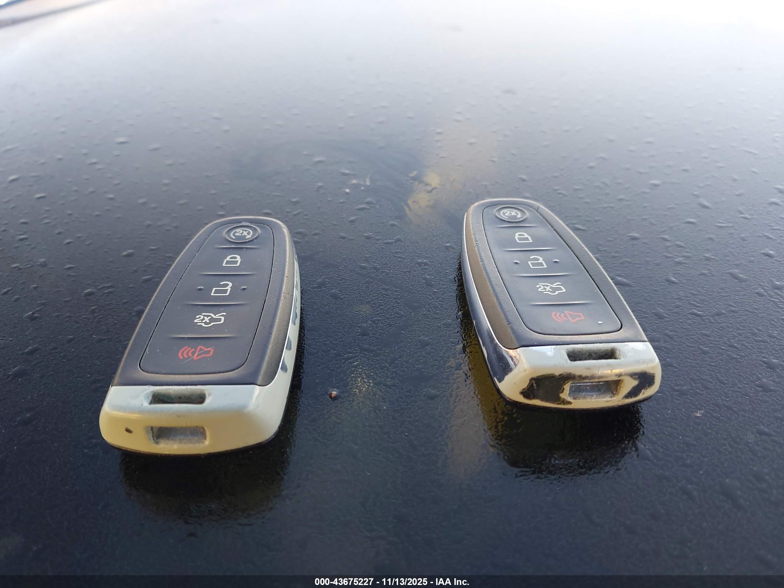 FORD EDGE image 11