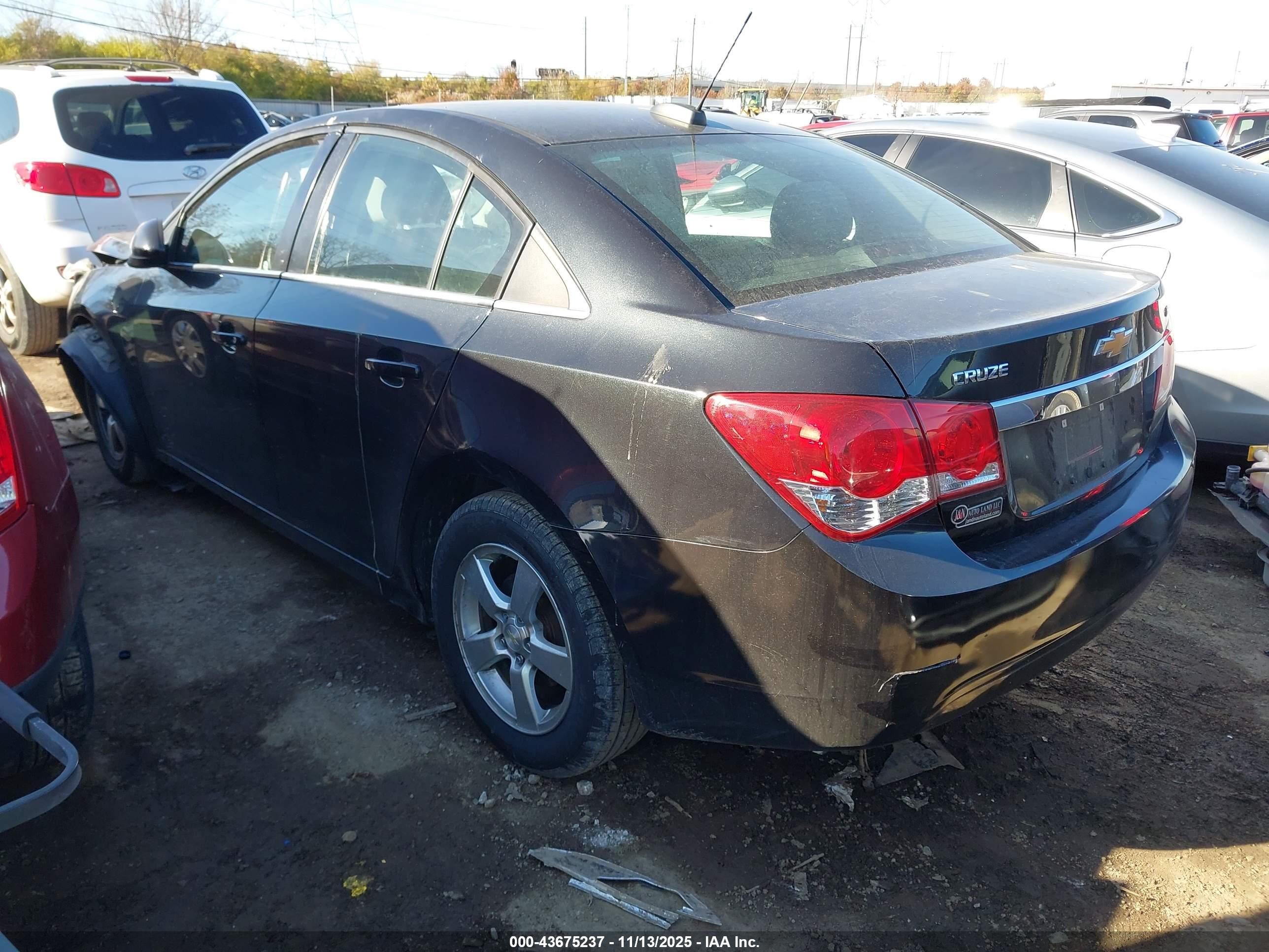 CHEVROLET CRUZE image 3