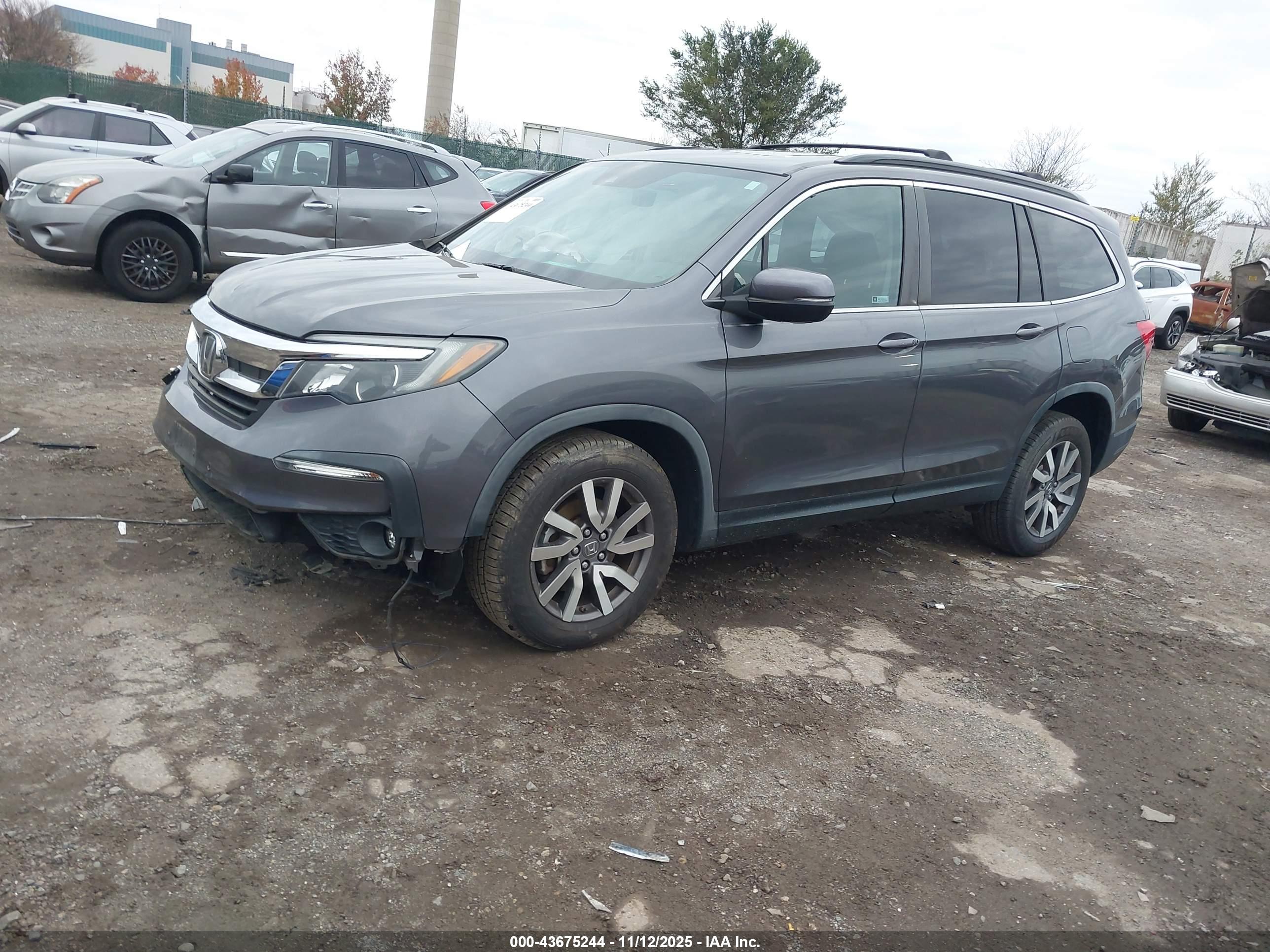 HONDA PILOT image 2