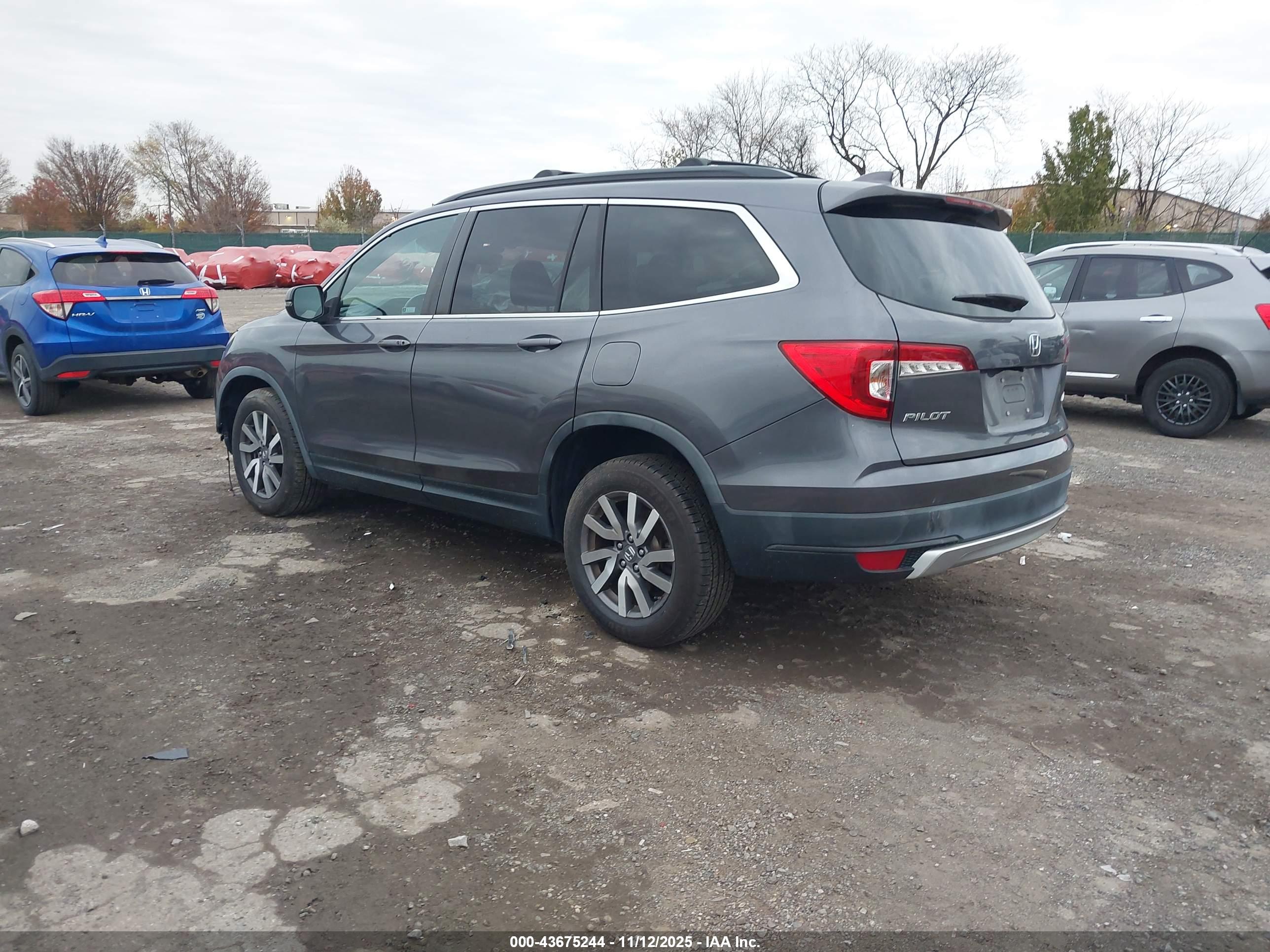 HONDA PILOT image 3