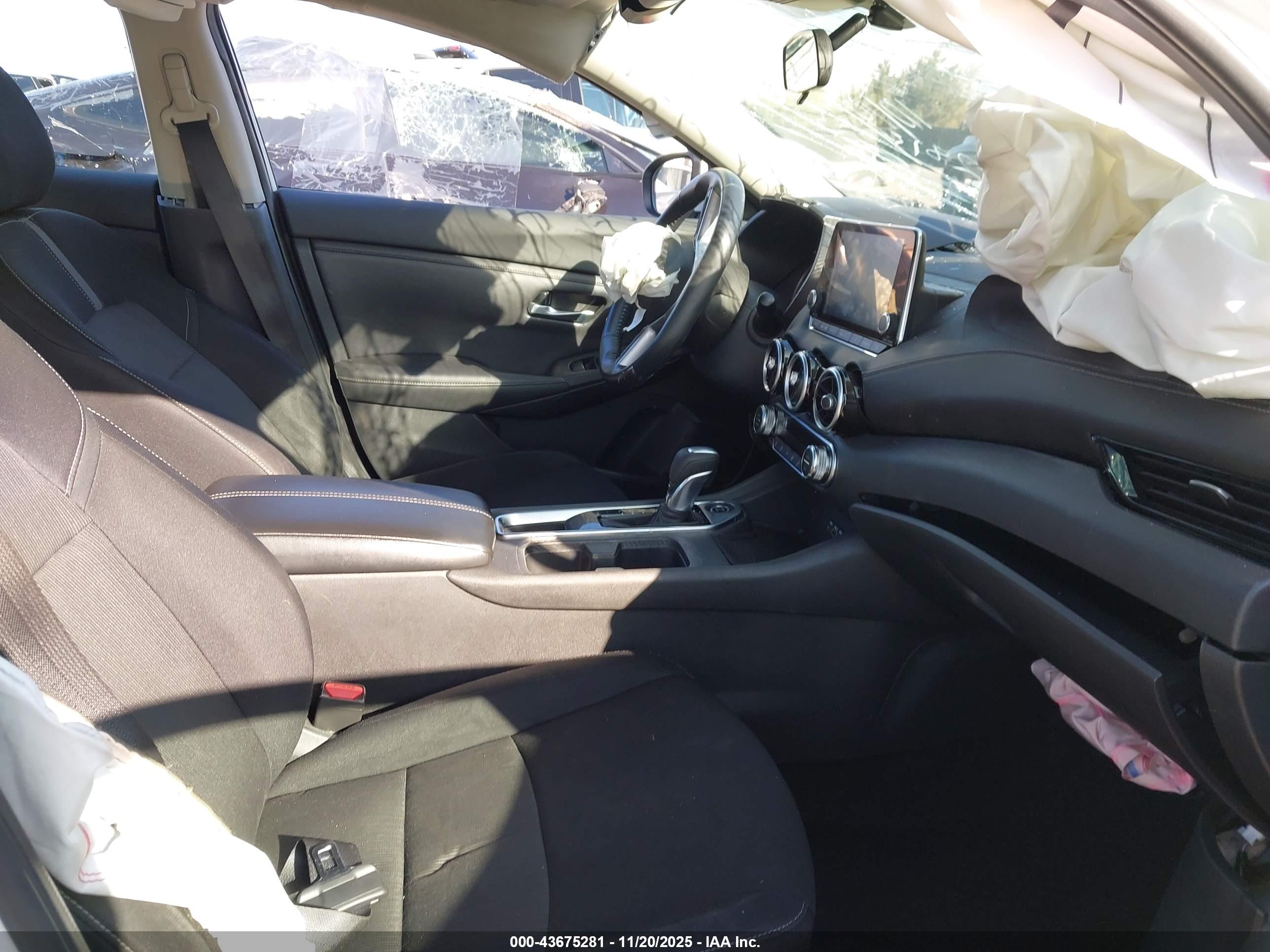 NISSAN SENTRA image 5