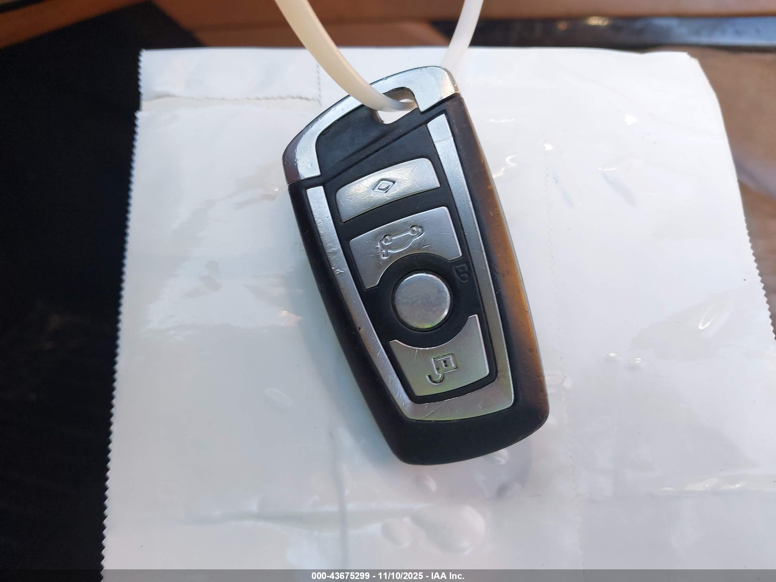 BMW 750LI image 11