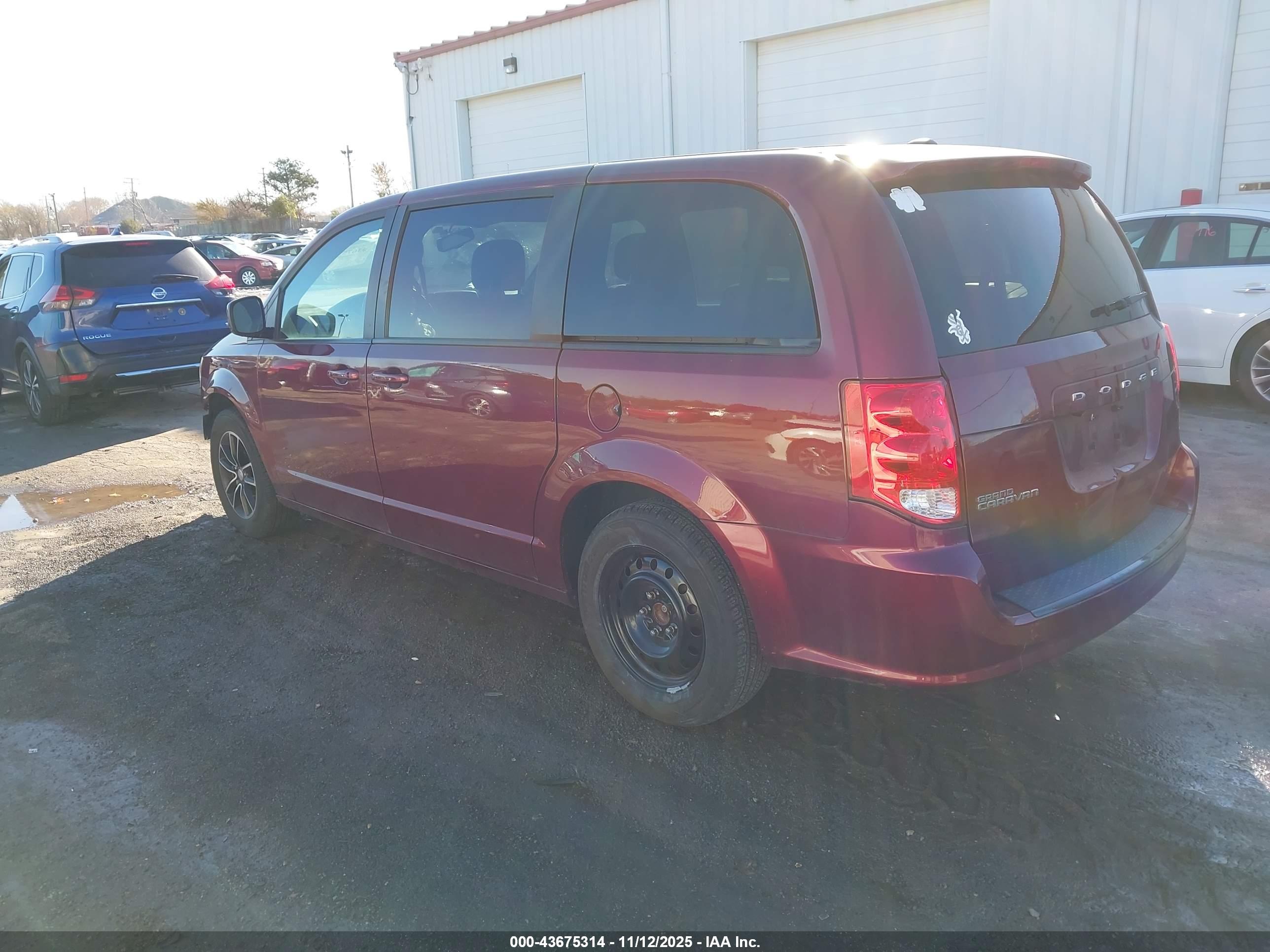 DODGE GRAND image 3