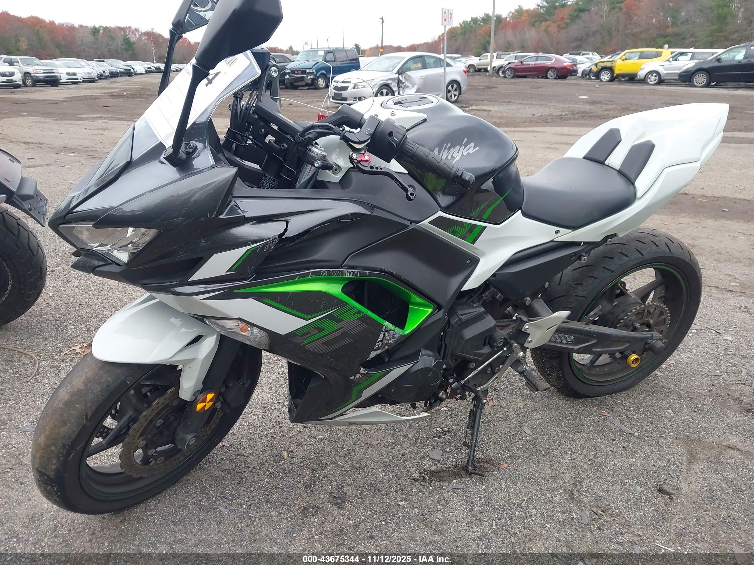 KAWASAKI EX650 image 2