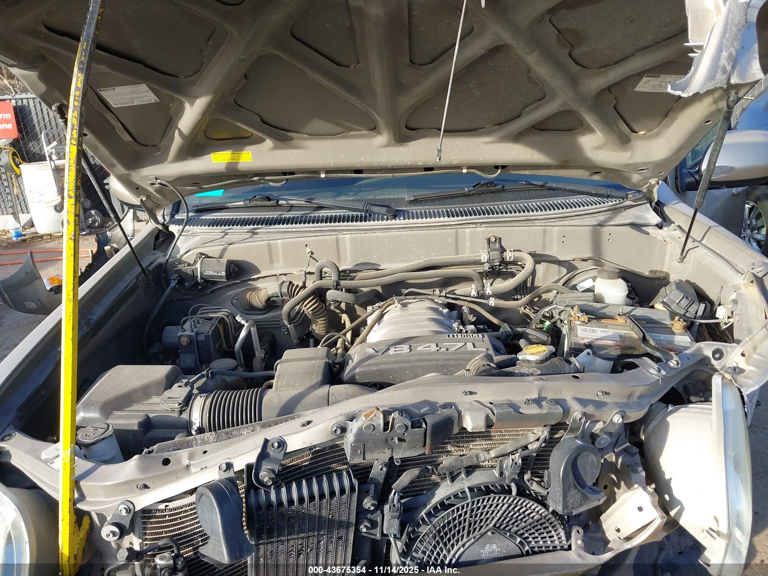 TOYOTA SEQUOIA image 10