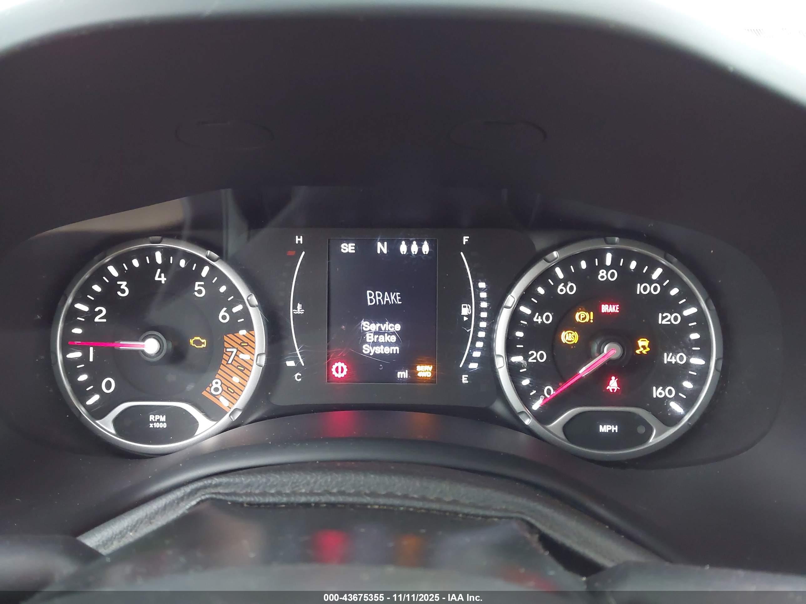 JEEP RENEGADE image 7
