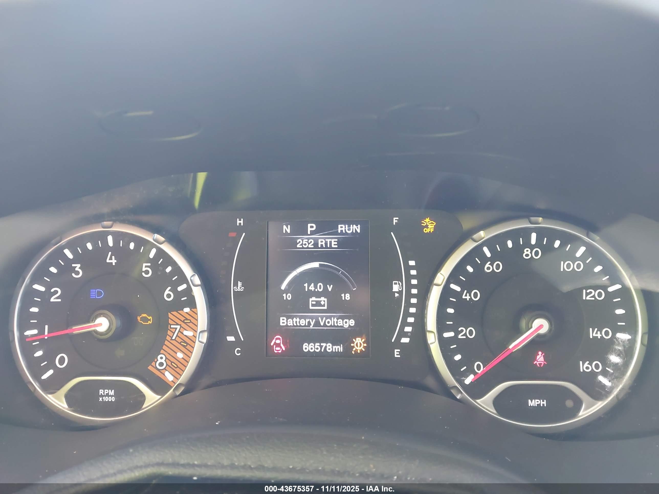 JEEP RENEGADE image 7