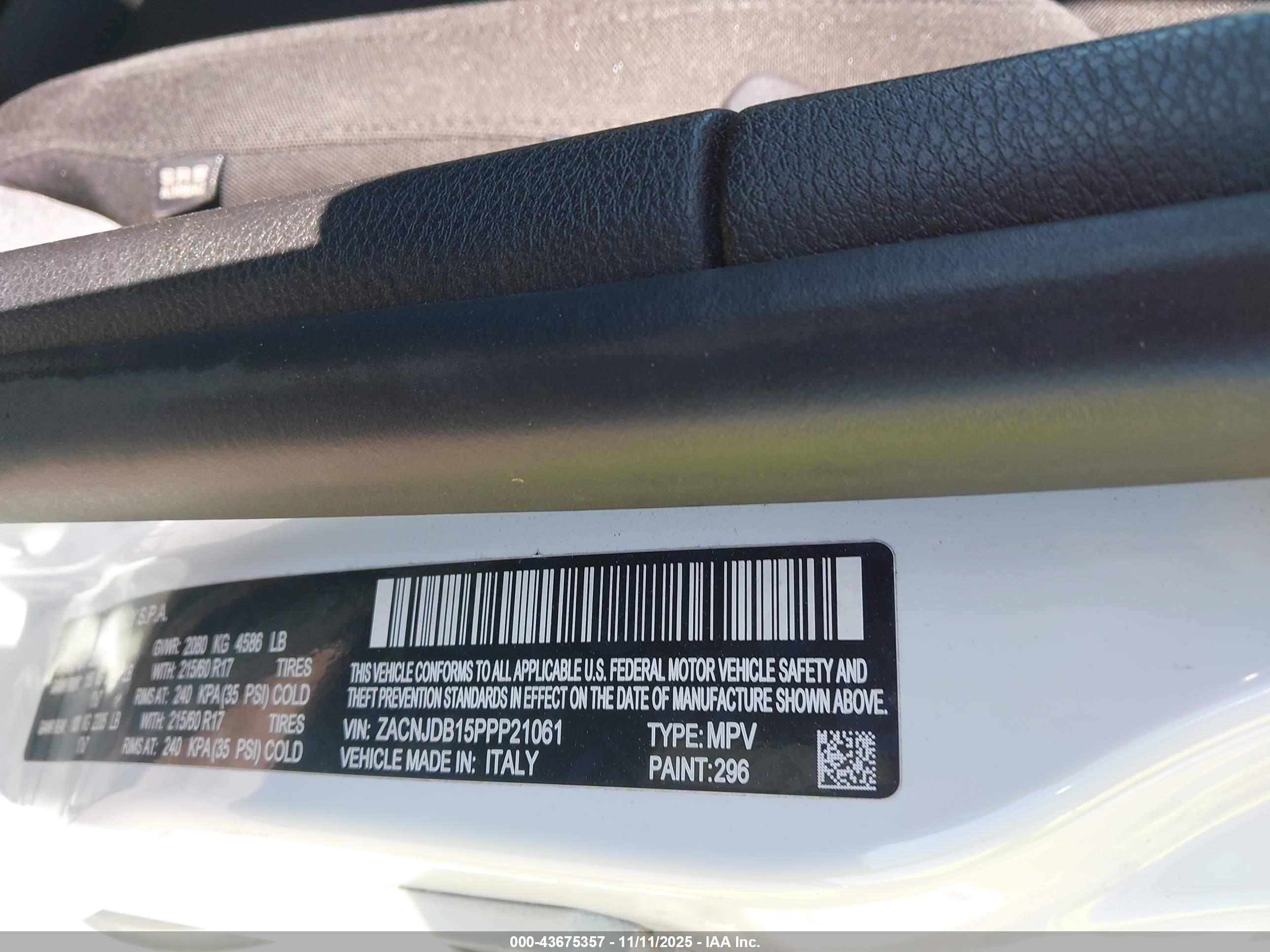 JEEP RENEGADE image 9