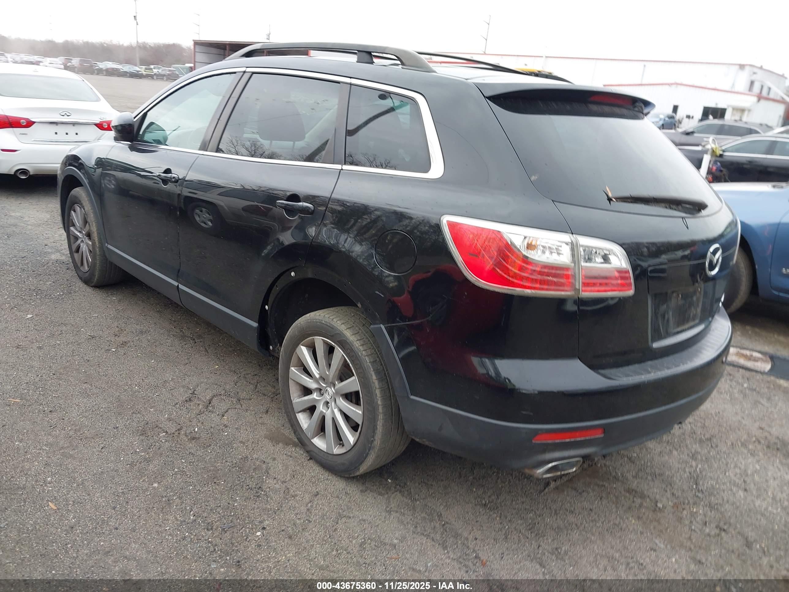 MAZDA CX-9 image 3