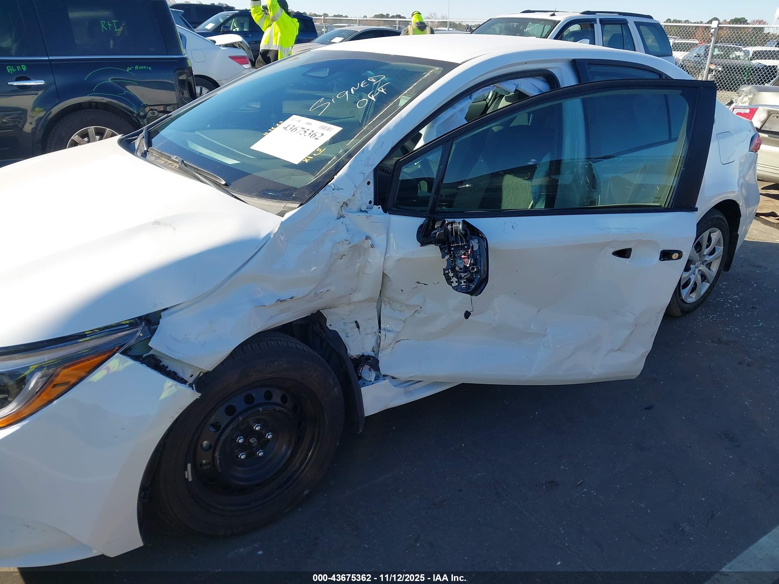TOYOTA COROLLA image 6