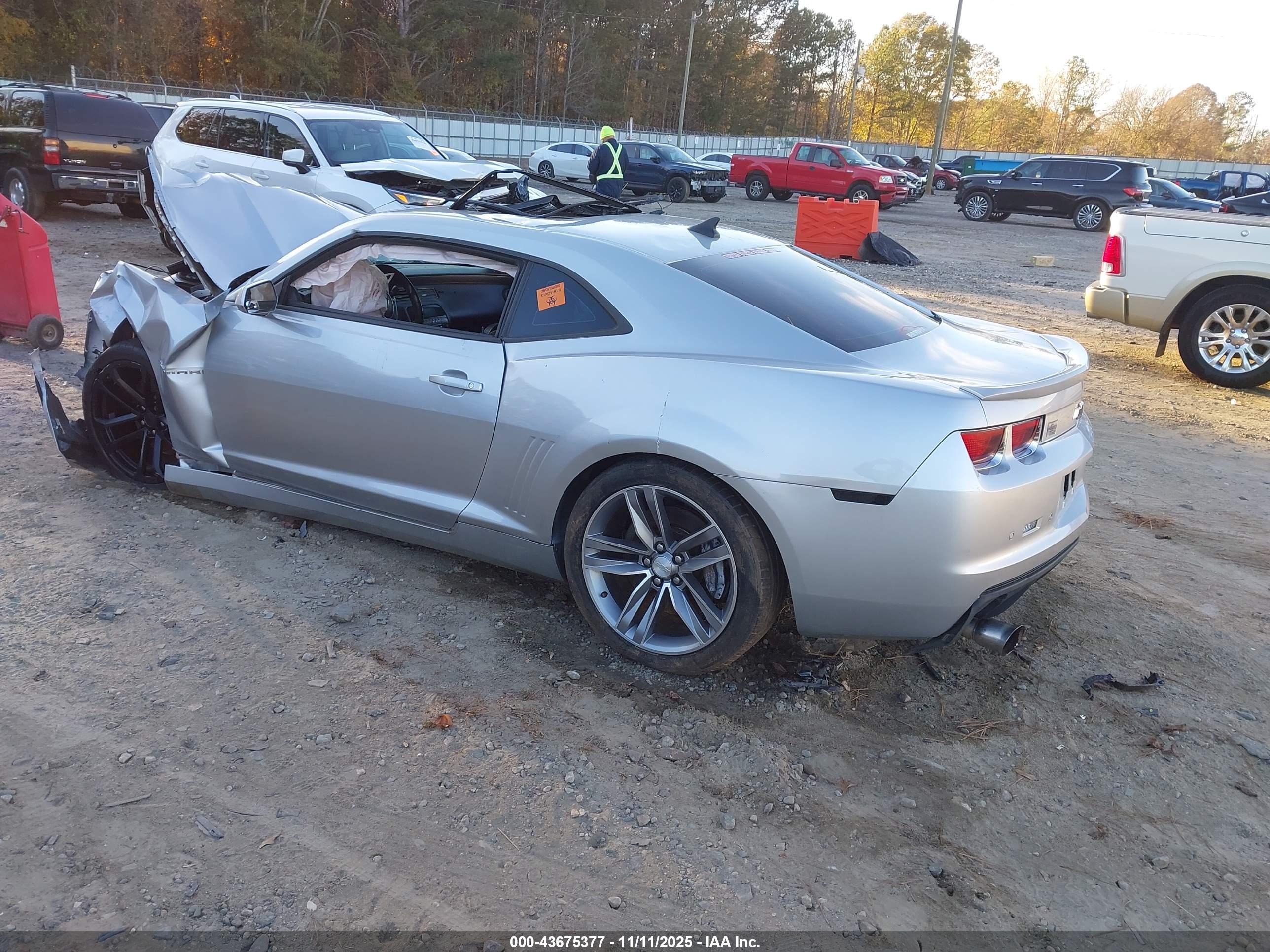 CHEVROLET CAMARO image 3
