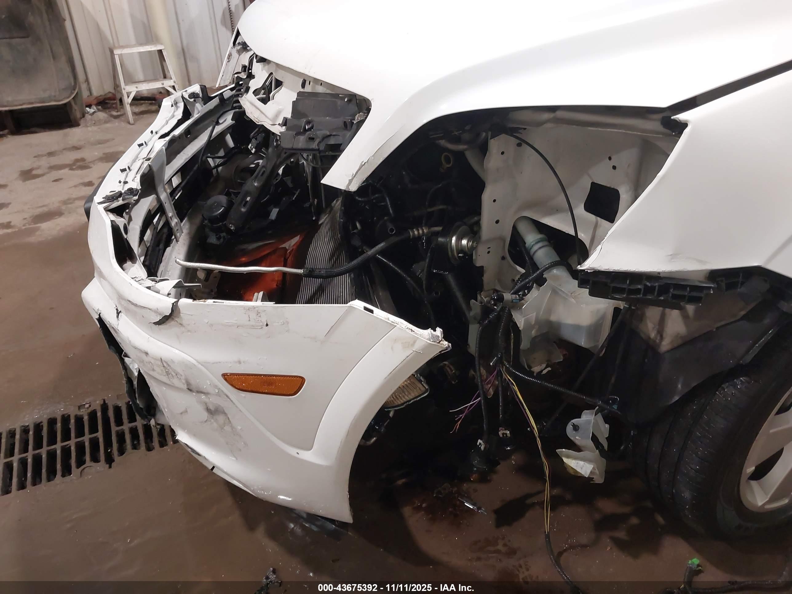 CHEVROLET CAPTIVA image 6