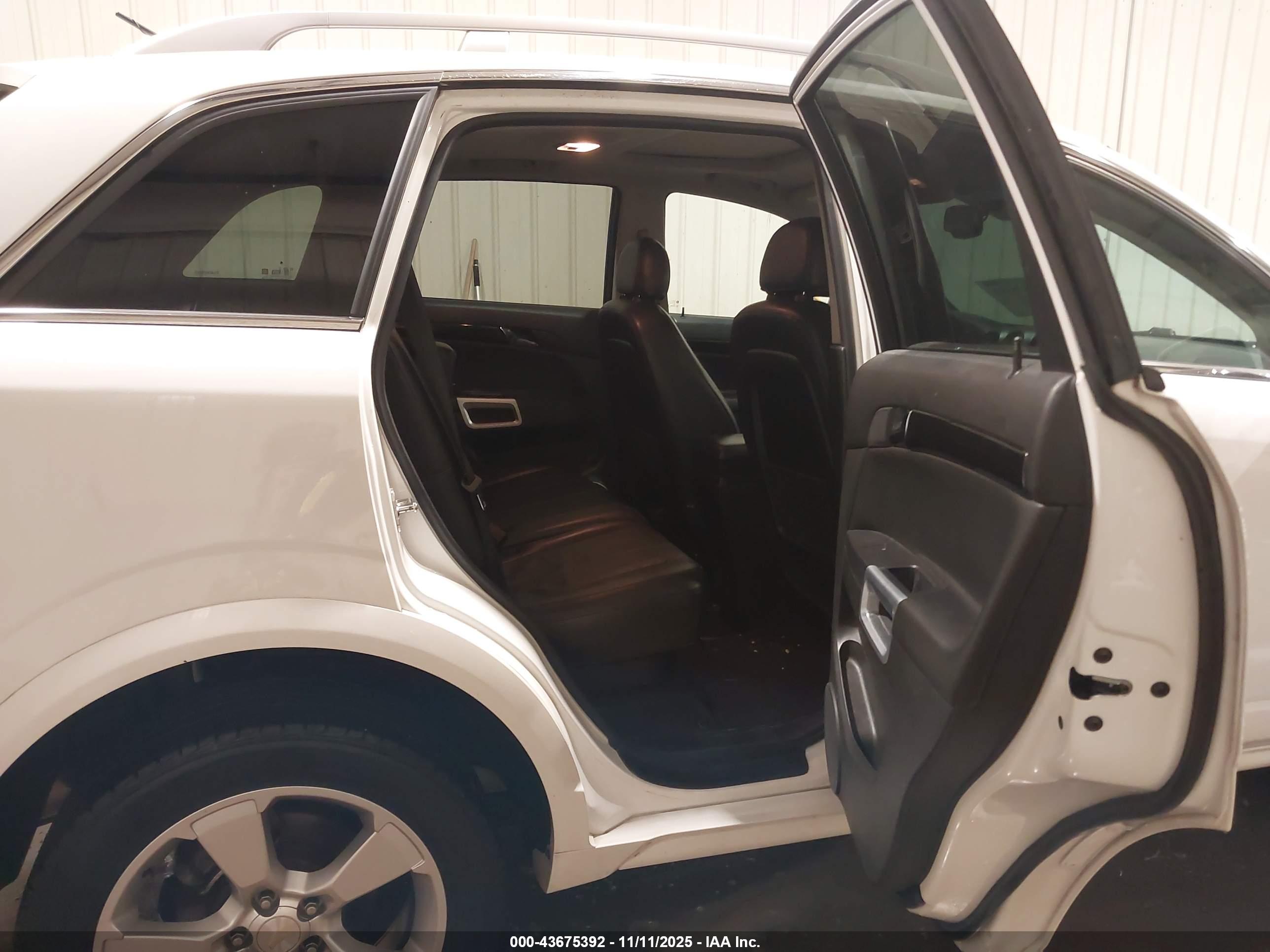CHEVROLET CAPTIVA image 8