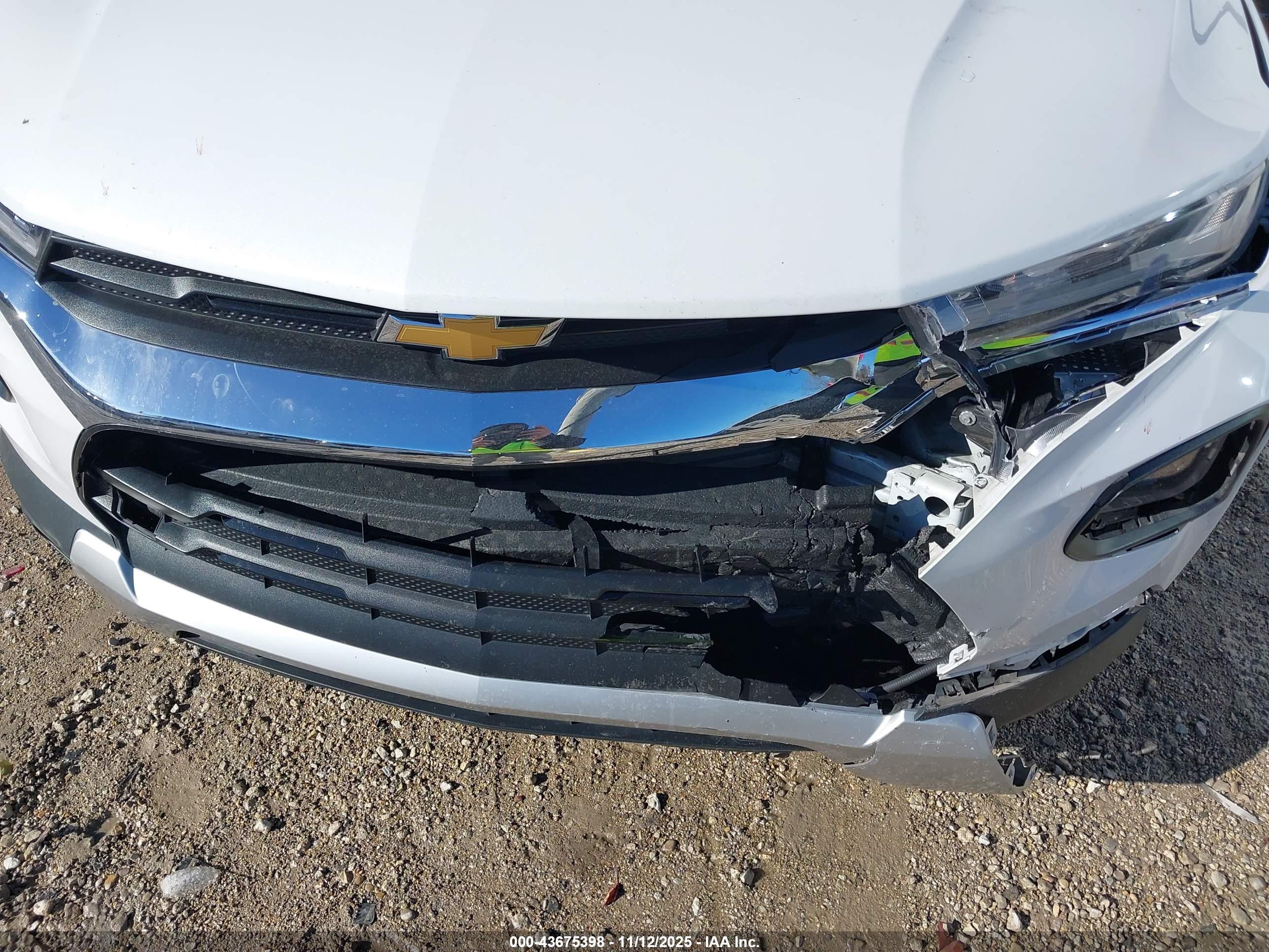 CHEVROLET TRAILBLAZER image 6