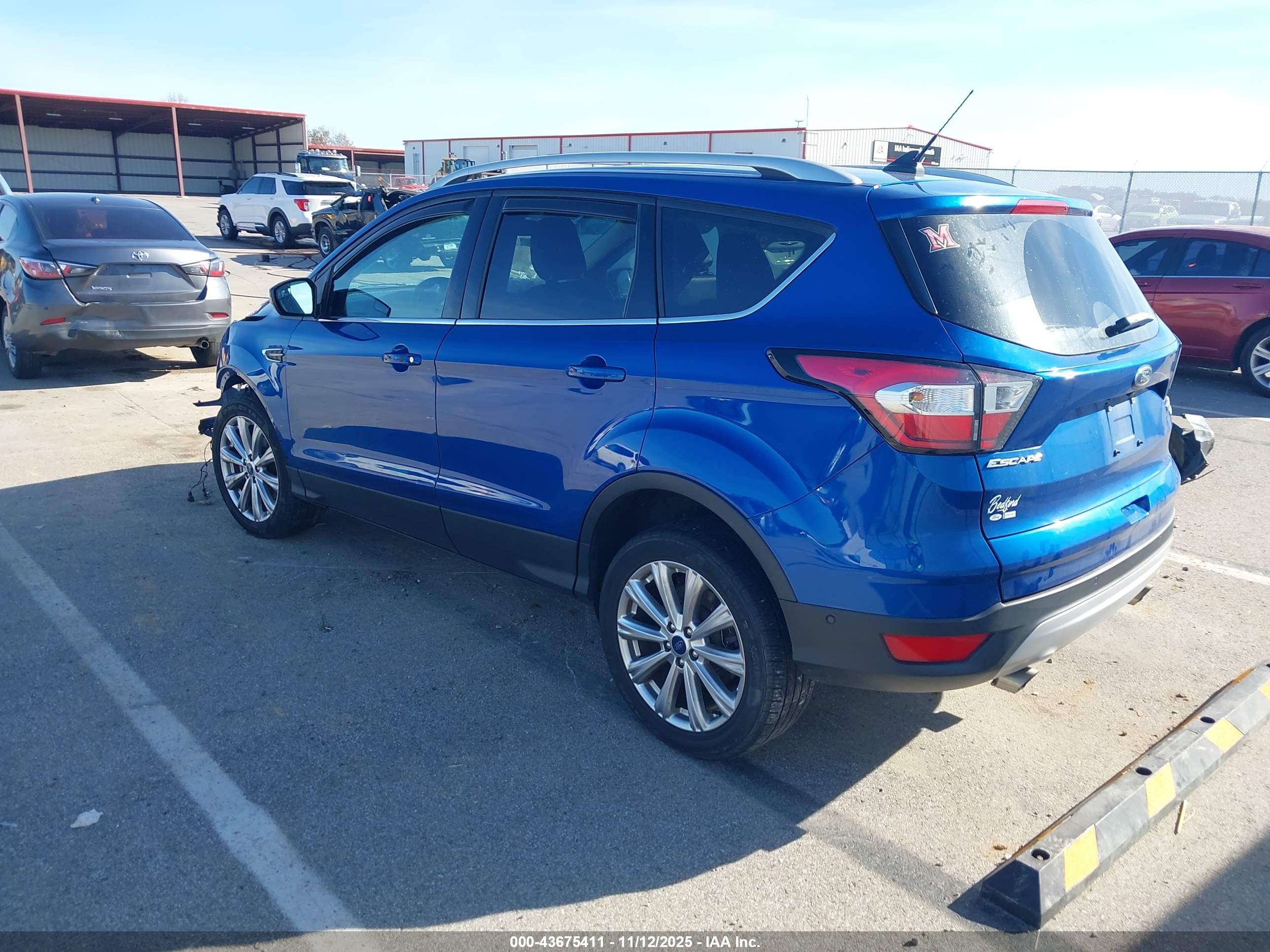 FORD ESCAPE image 3